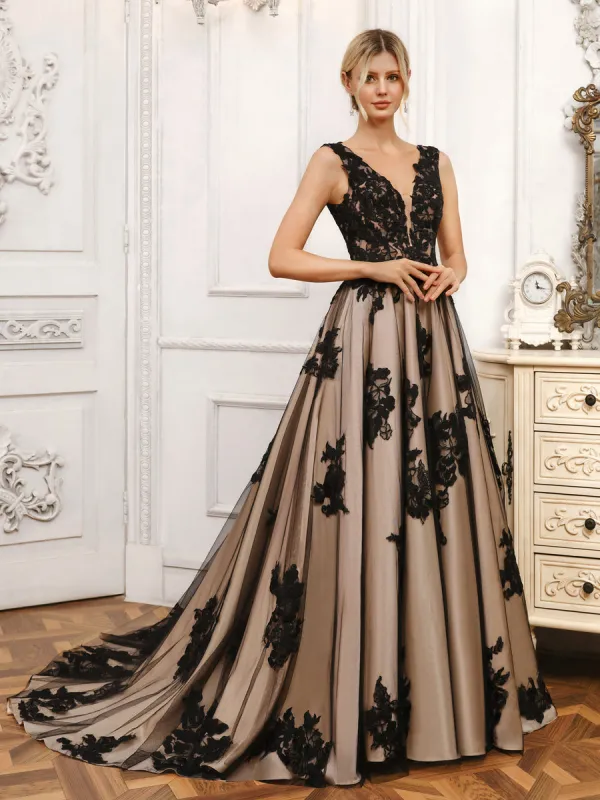 A-line V-Neck Sleeveless Tulle Long Wedding Dresses with Appliques sold by Lavetir