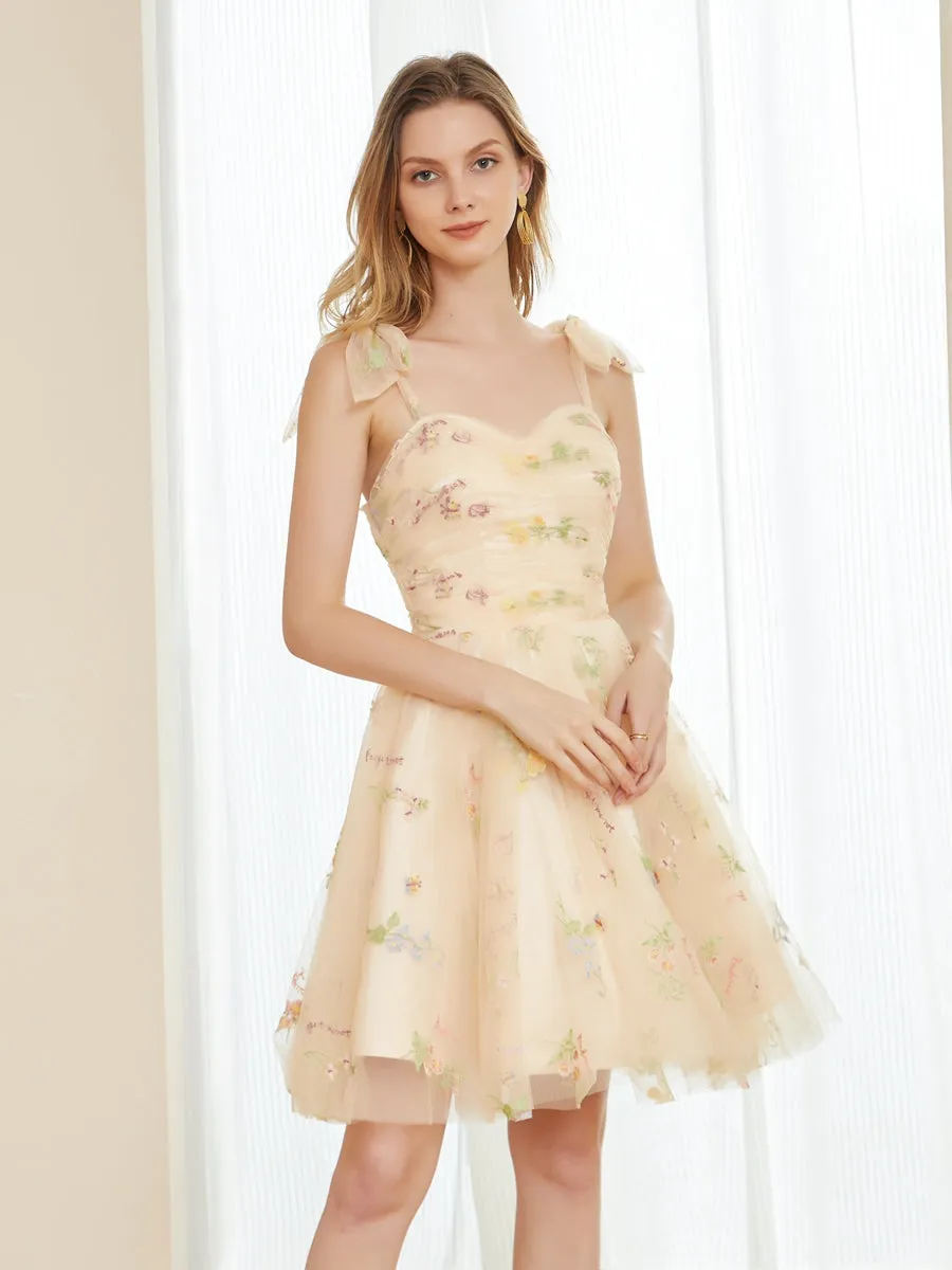 Retro A-Line Tulle Short Embroidery Homecoming Dresses with Spaghetti Straps sold by Lavetir