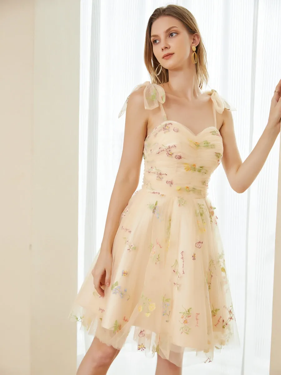 Retro A-Line Tulle Short Embroidery Homecoming Dresses with Spaghetti Straps sold by Lavetir product image thumbnail 3