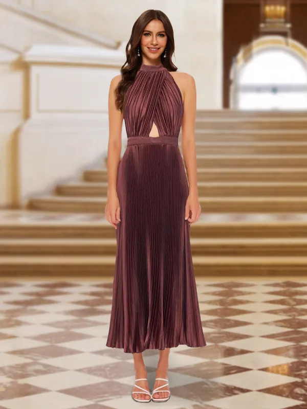 Sheath/Column Halter Sleeveless Evening Dresses with Pleats sold by Lavetir