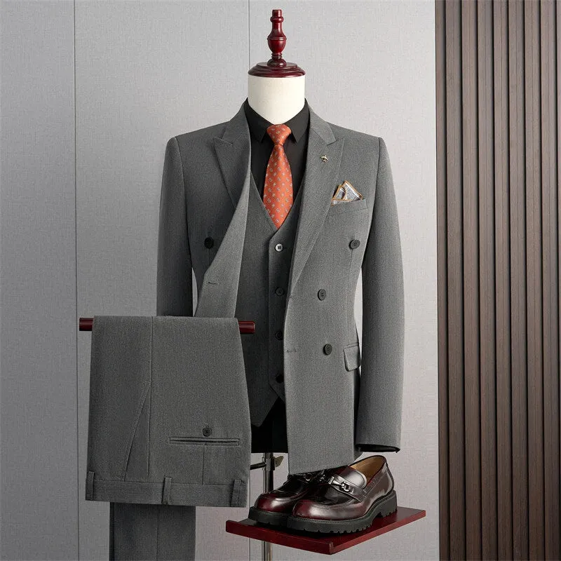 Tailored Fit Peaked Lapel Double Breasted Four-buttons 3 Pieces Men's Formal Suits sold by Lavetir product image thumbnail 4