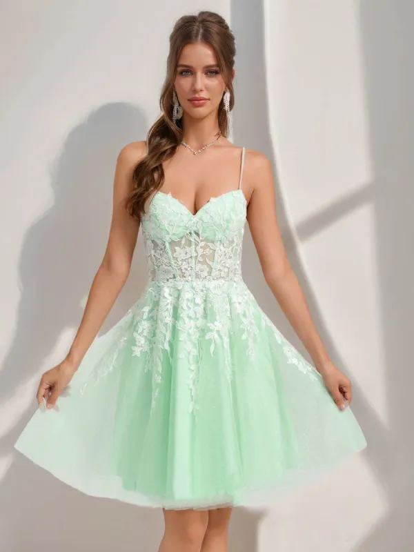 A-Line/Princess Spaghetti Straps Short Homecoming Dresses with Lace Appliques sold by Lavetir