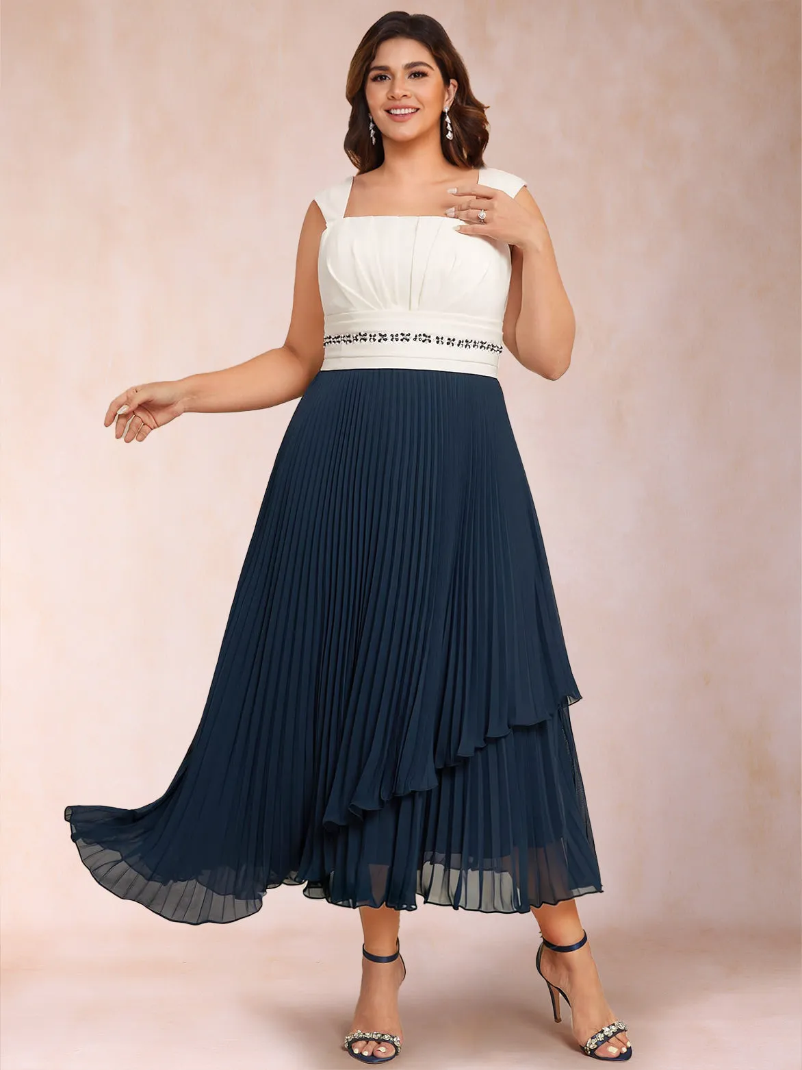 A-Line Square Neck Half Sleeves 2 Pieces Plus Size Mother of the Bride Dresses with Pleats & Sequins sold by Lavetir product image thumbnail 3