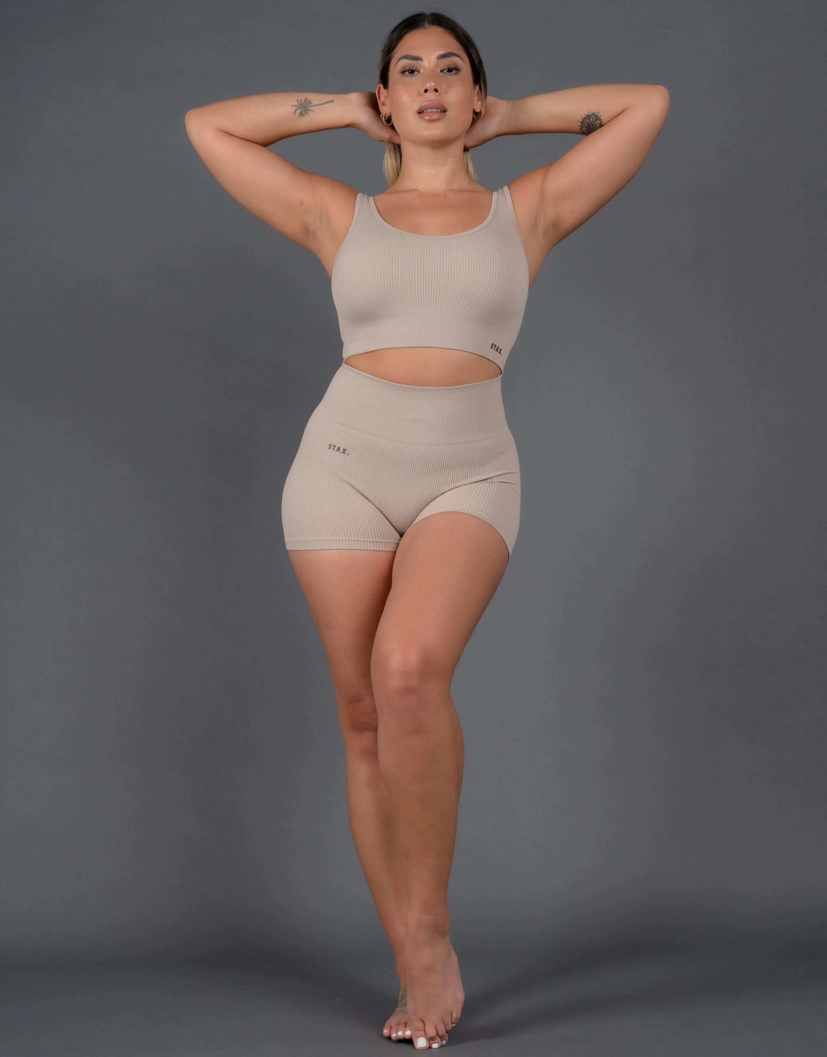 Premium Seamless V5 Low Back Crop Lounge - Kepler (Beige) sold by Stax product image thumbnail 5