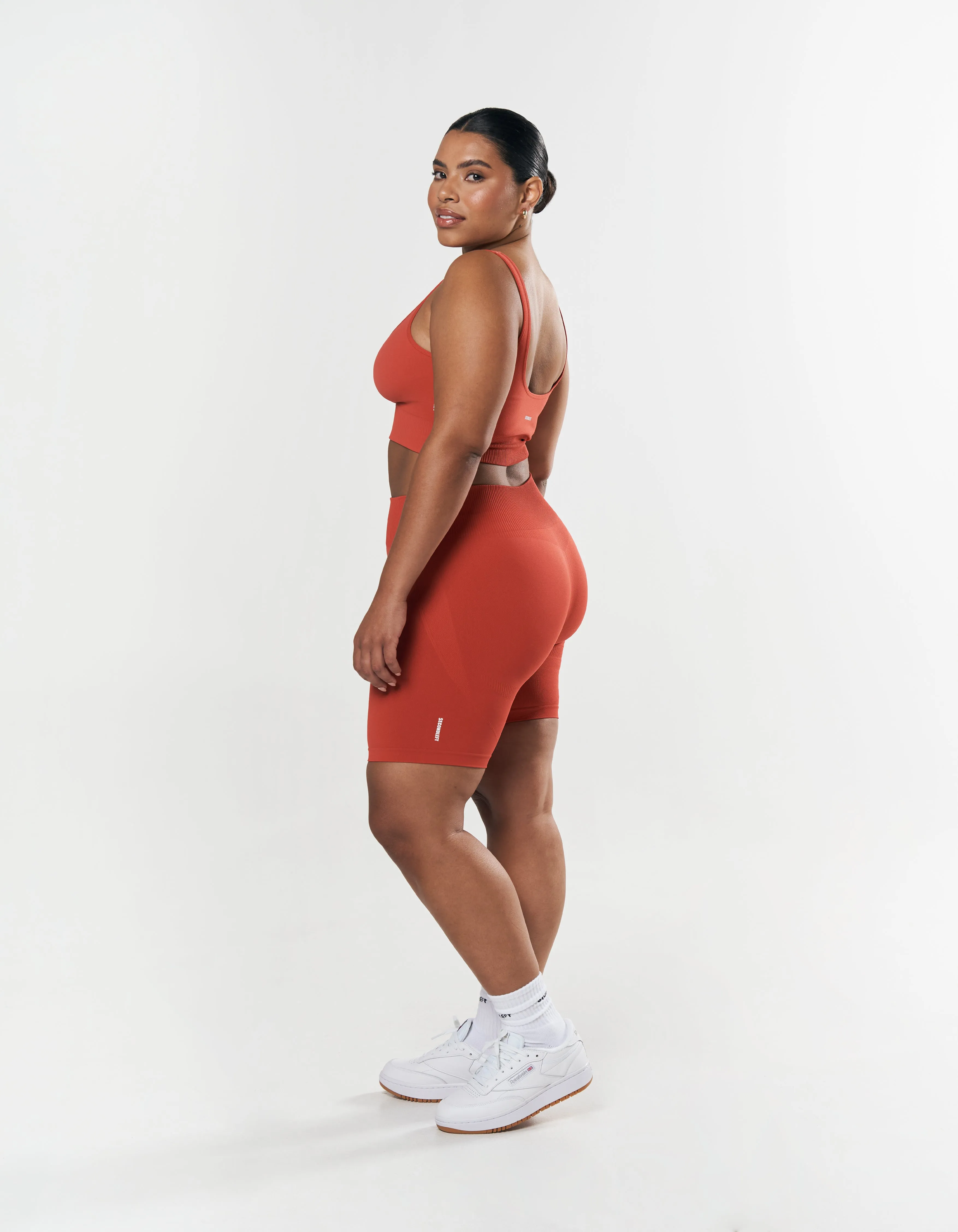 Seamless Low back Crop - Red sold by Stax product image thumbnail 4