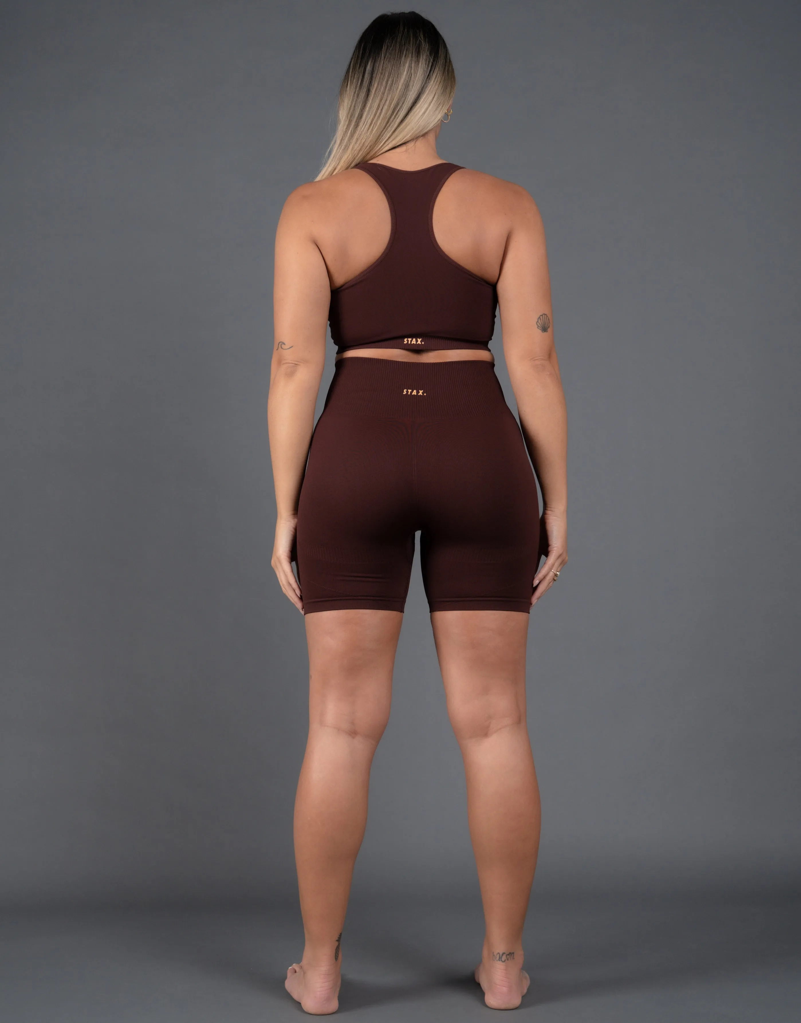 Premium Seamless V5 Racer Crop - Gliese (Brown) sold by Stax product image thumbnail 5