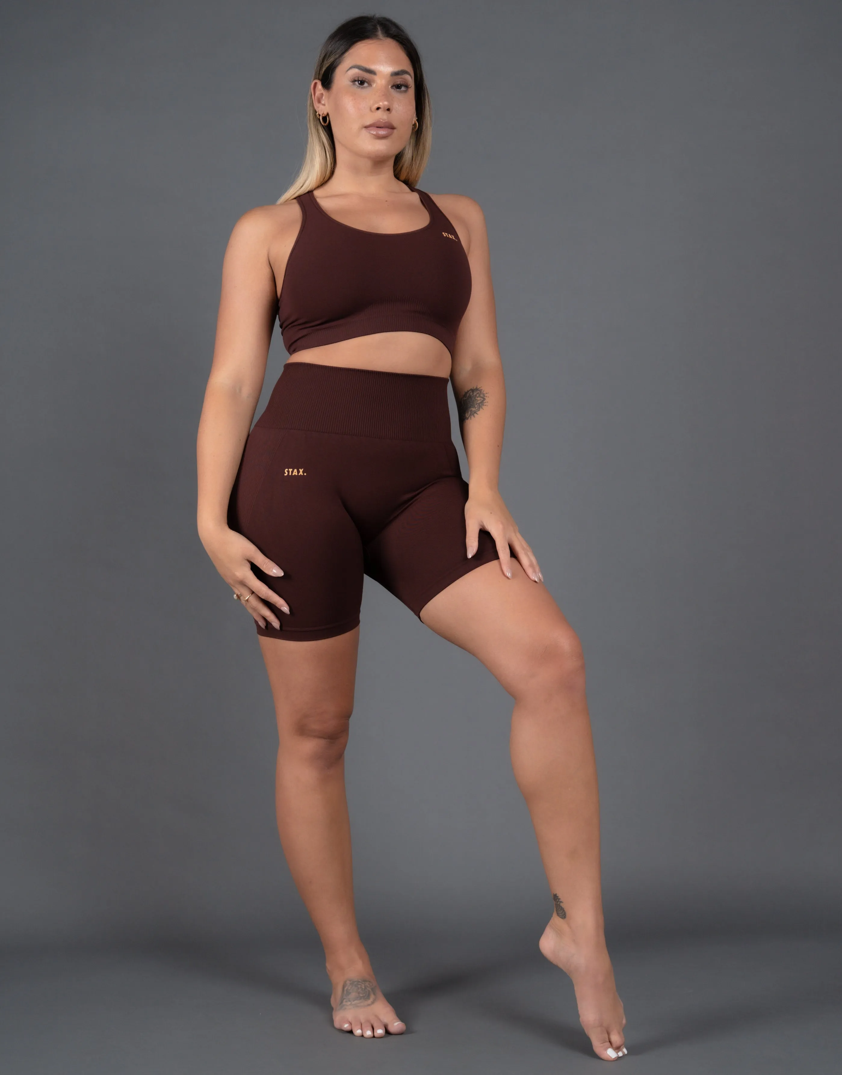 Premium Seamless V5 Racer Crop - Gliese (Brown) sold by Stax product image thumbnail 2