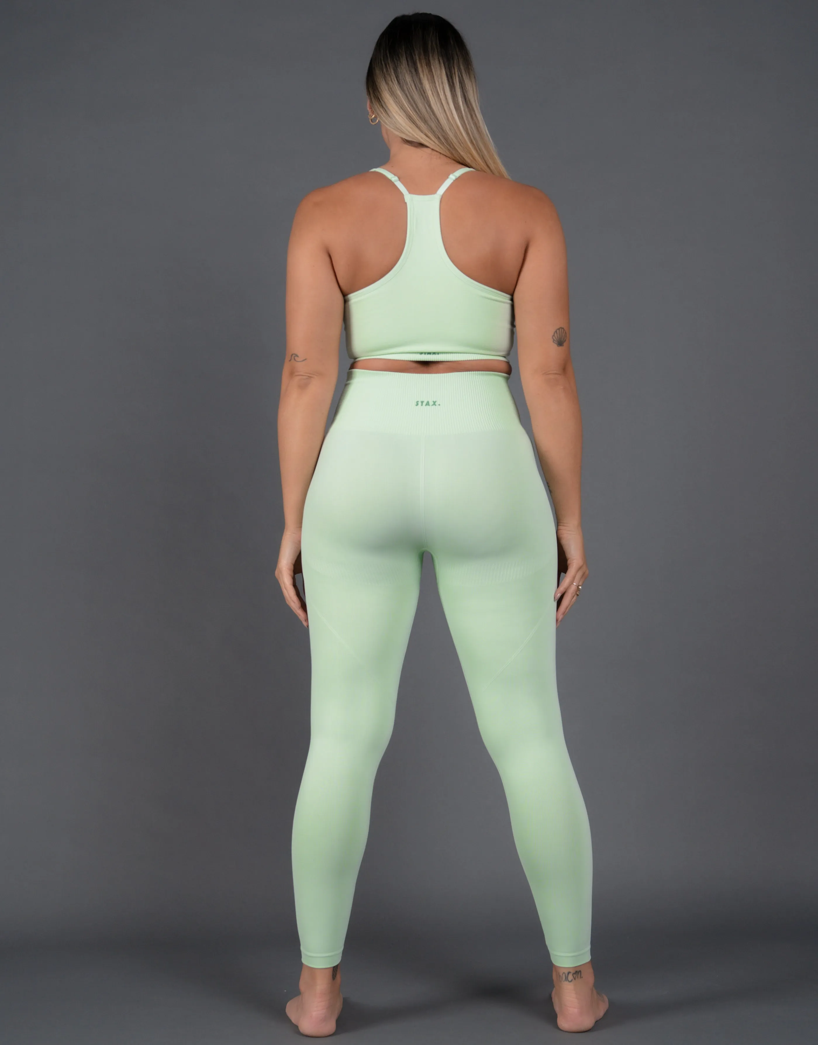 Premium Seamless Tights V5 - Aurora (Sage) sold by Stax product image thumbnail 5