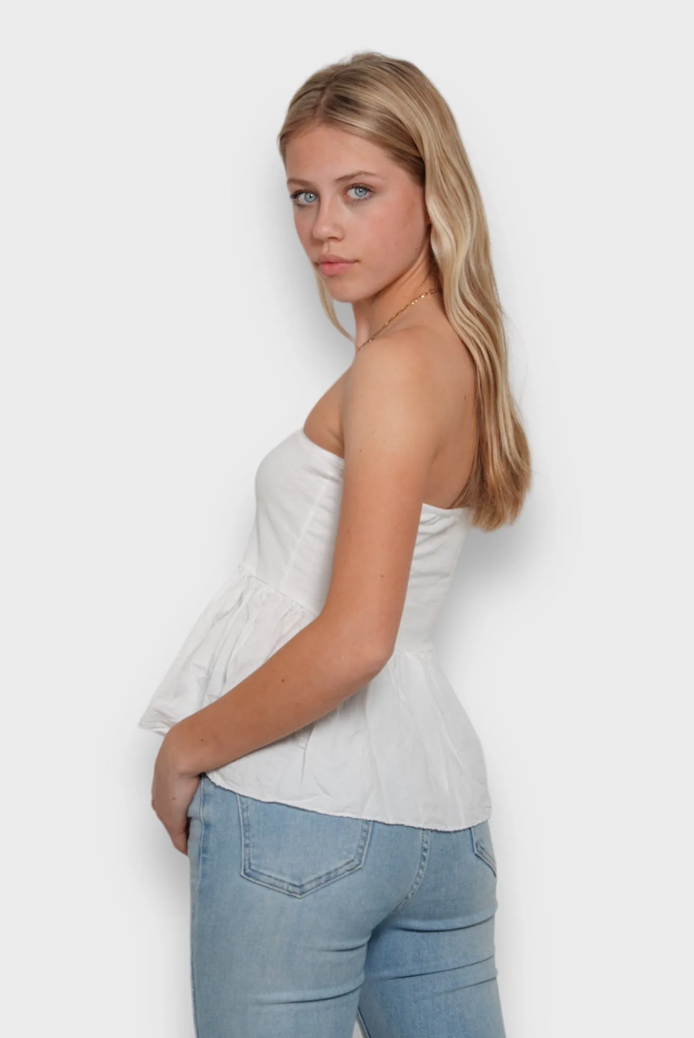 "Liv" top white sold by Meet Me There product image thumbnail 2