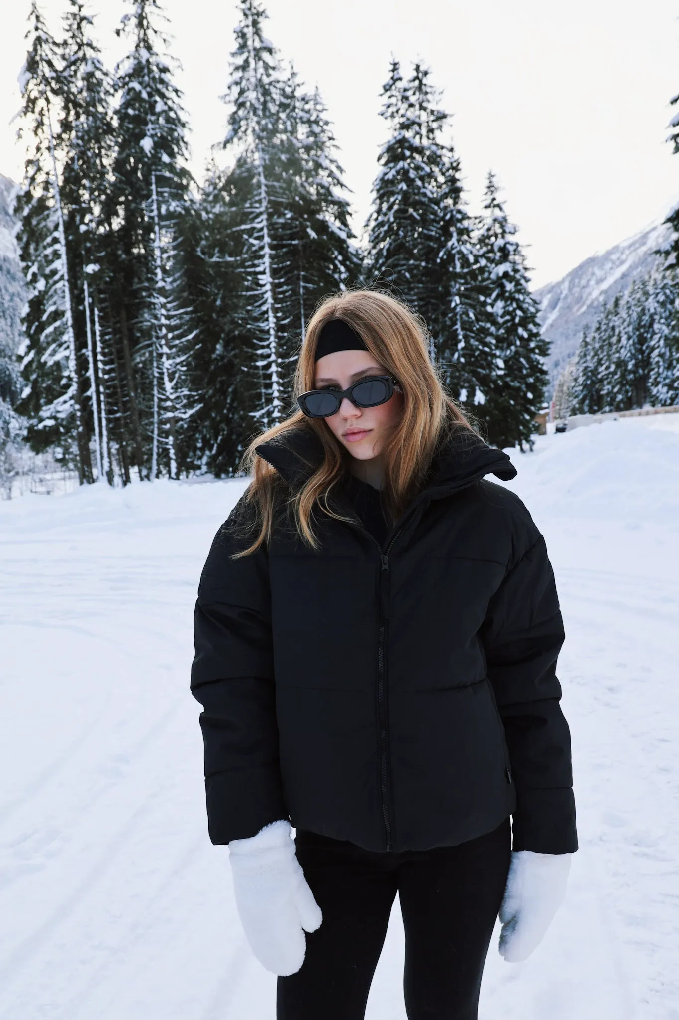 “Puffer” jacket black sold by Meet Me There product image thumbnail 3