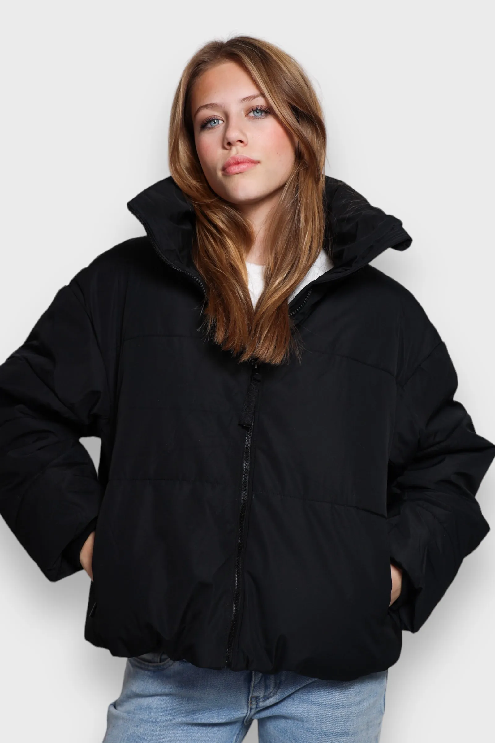 “Puffer” jacket black sold by Meet Me There product image thumbnail 4