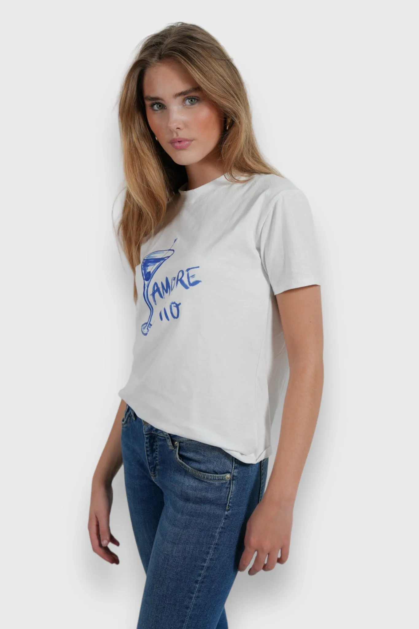 "Amore mio" t-shirt sold by Meet Me There product image thumbnail 2