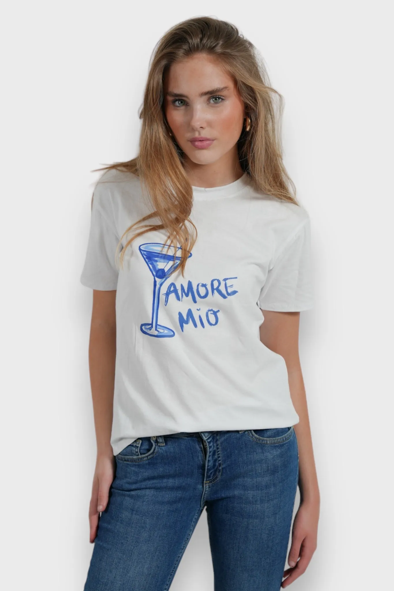 "Amore mio" t-shirt sold by Meet Me There product image thumbnail 3