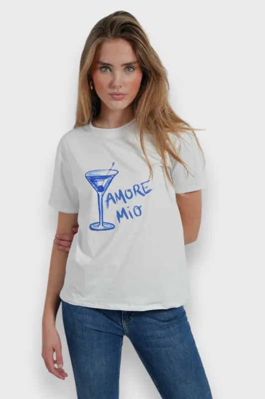 "Amore mio" t-shirt sold by Meet Me There