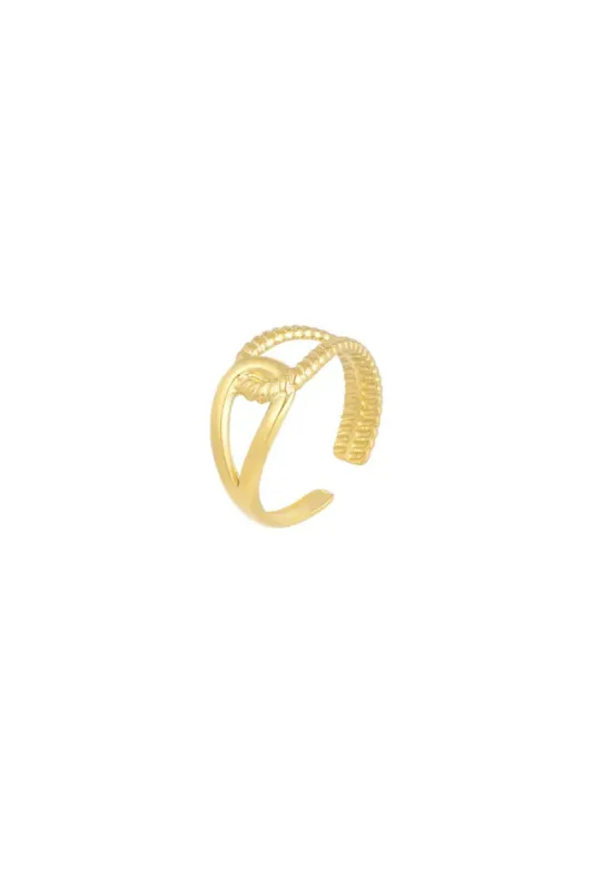 "Connected" ring sold by Meet Me There