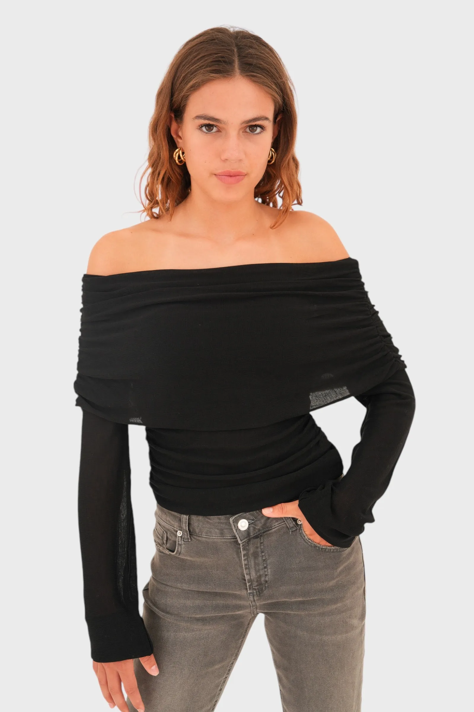 "Off shoulder" top black sold by Meet Me There