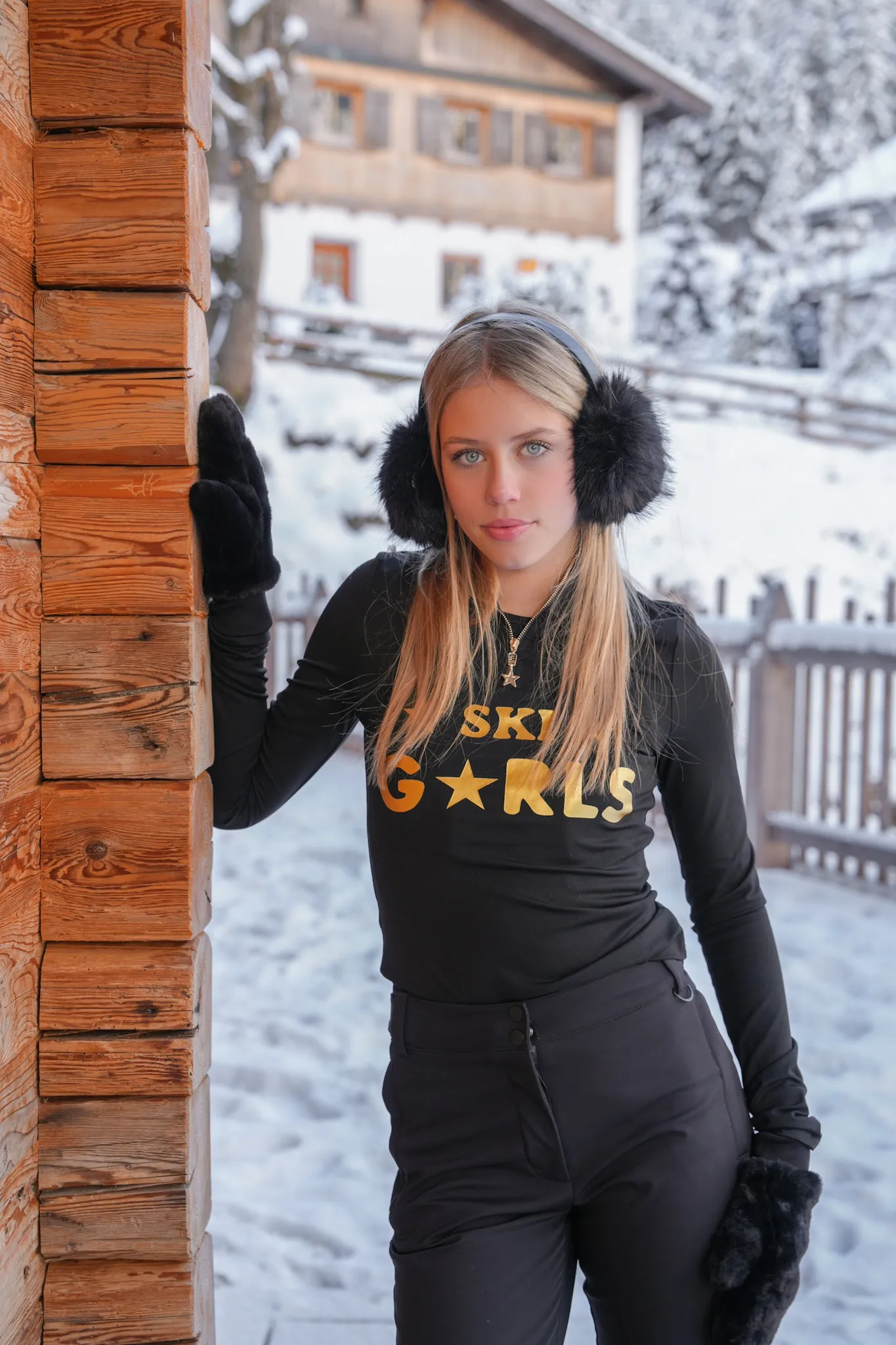 "Ski girls" ski pully black sold by Meet Me There