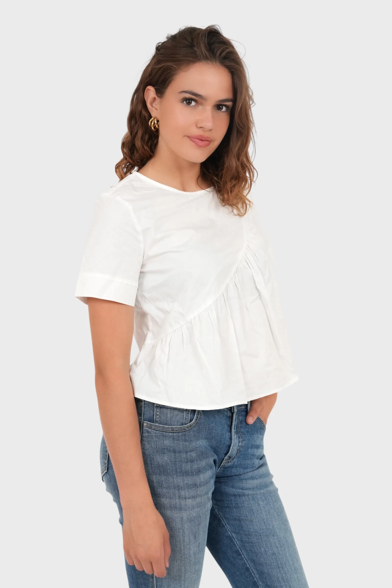 "Sofia" top white sold by Meet Me There product image thumbnail 3