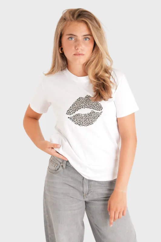 "Kiss" t-shirt sold by Meet Me There