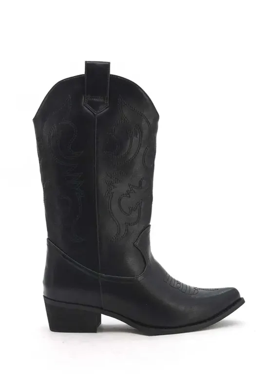 "Cowboy" boots black made by Meet Me There