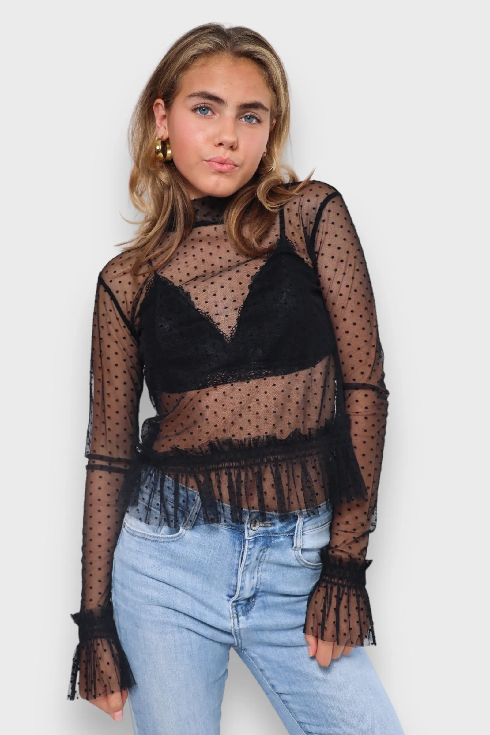 "Chic" top black sold by Meet Me There