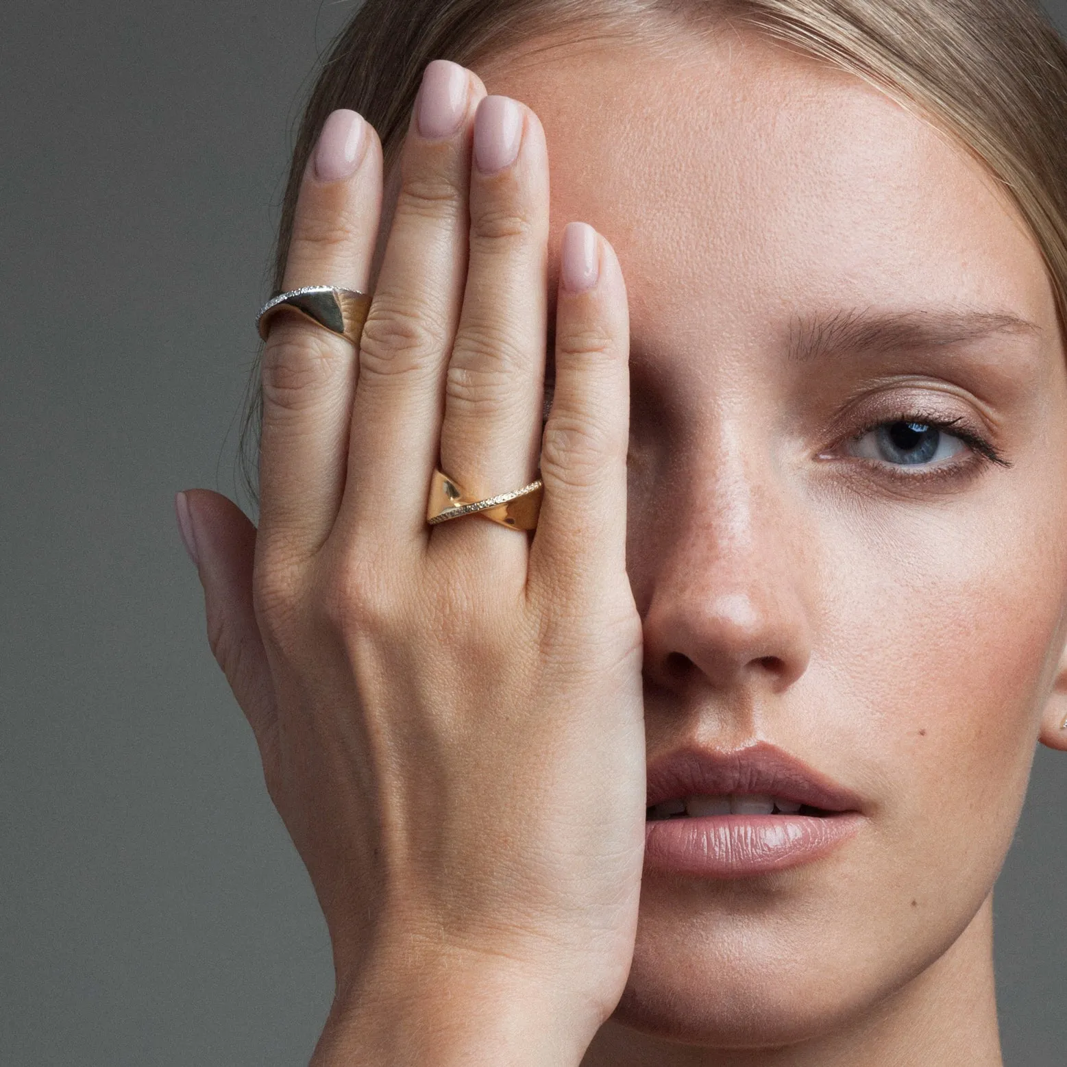 Large Pavé 1 Twist Ring in Rose Gold Ring Size 6 sold by Adina Reyter product image thumbnail 3