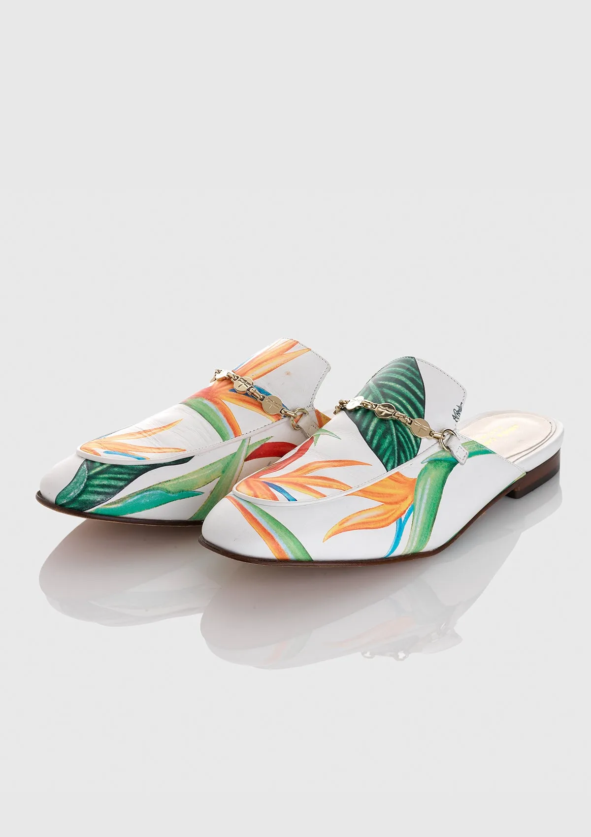 Sabot Corilla sold by Angela Carpio