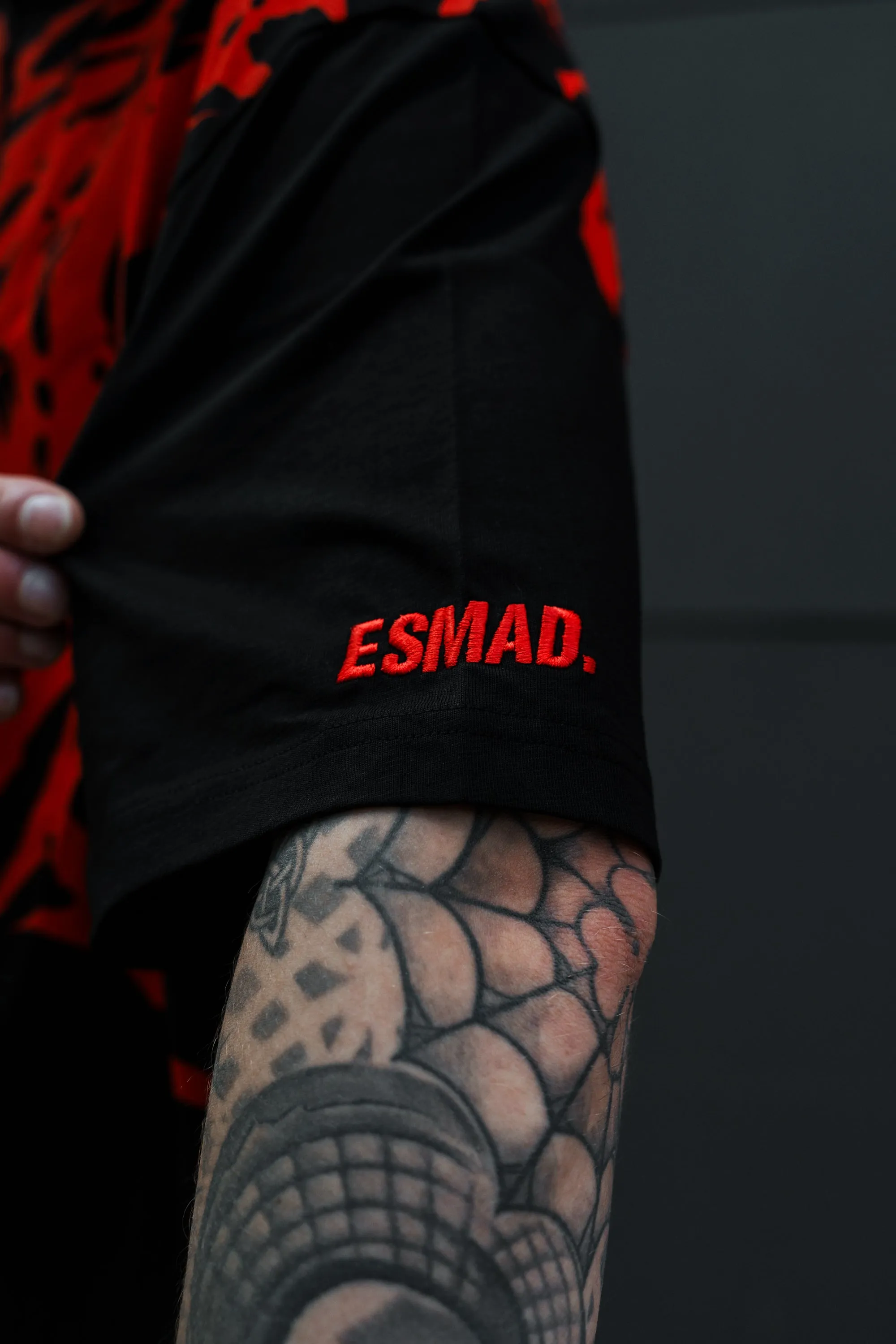 Necroblade (red) - Heavy Oversized T-Shirt black 250GSM sold by Archiify product image thumbnail 4