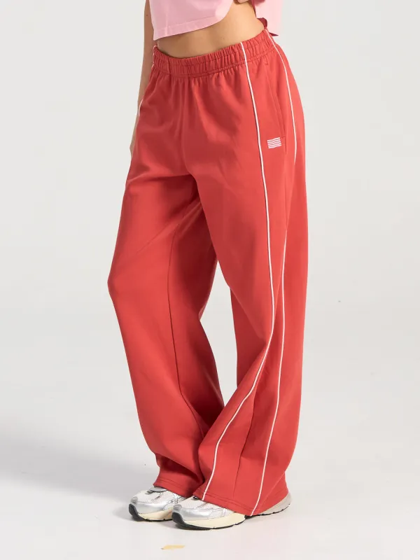 Forma Wide Leg Pant - Brick made by Bondi Active