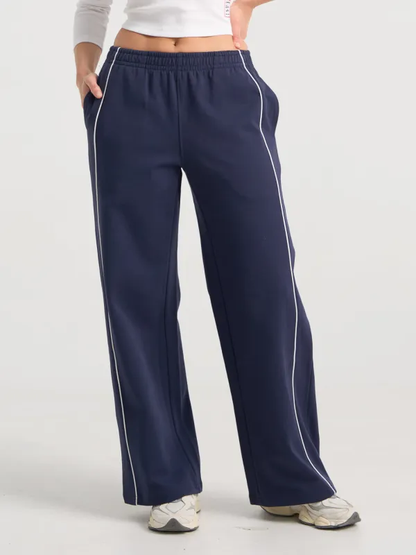 Forma Wide Leg Pant - Navy made by Bondi Active