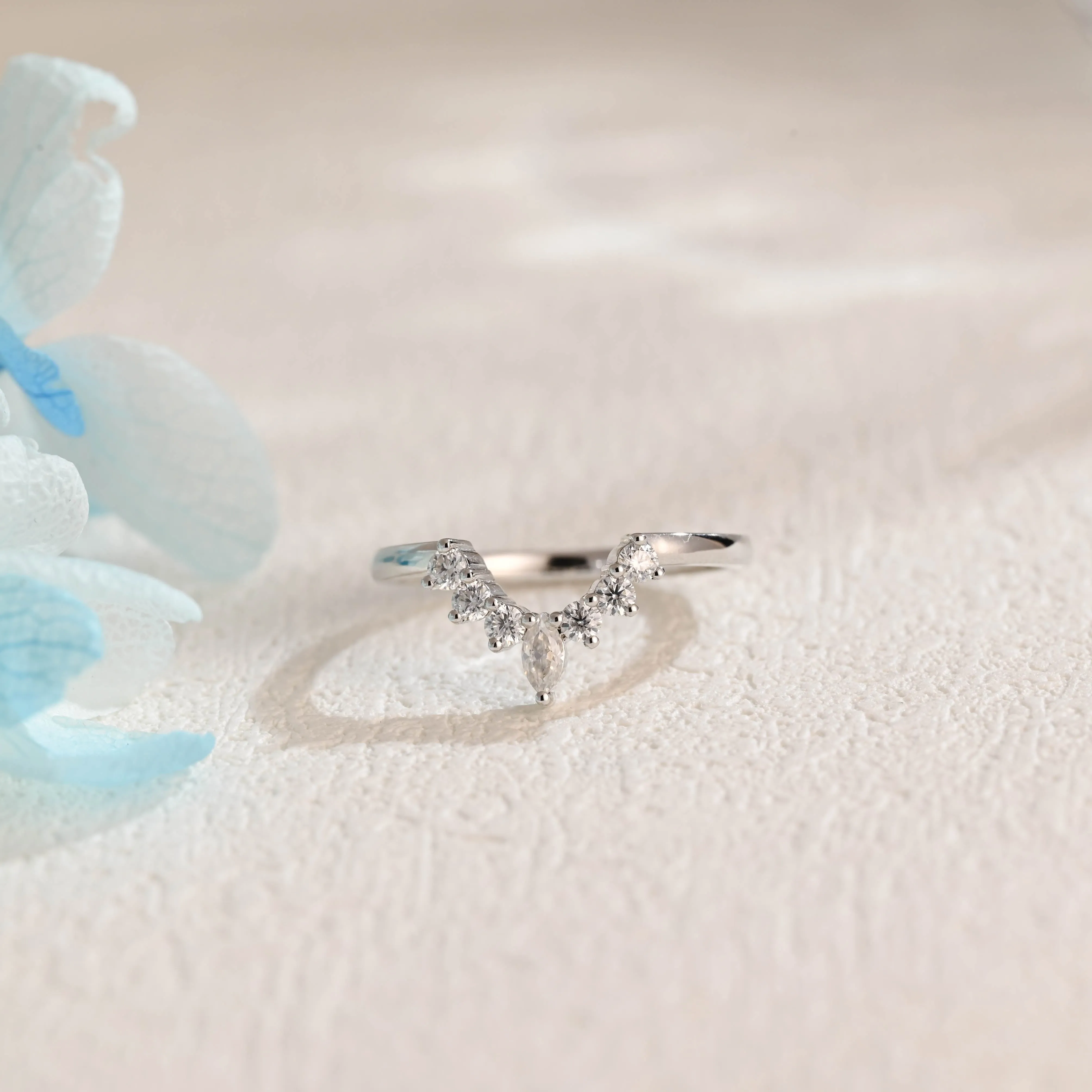 Solid Gold Curved Marquise & Round Cut Moissanite Wedding Band sold by Causyou
