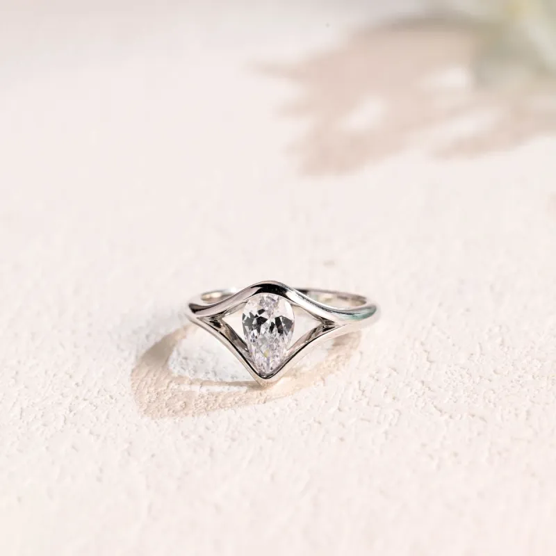 Solid Gold Pear Cut Moissanite Engagement Ring Split Shank Ring, Solitaire Ring sold by Causyou