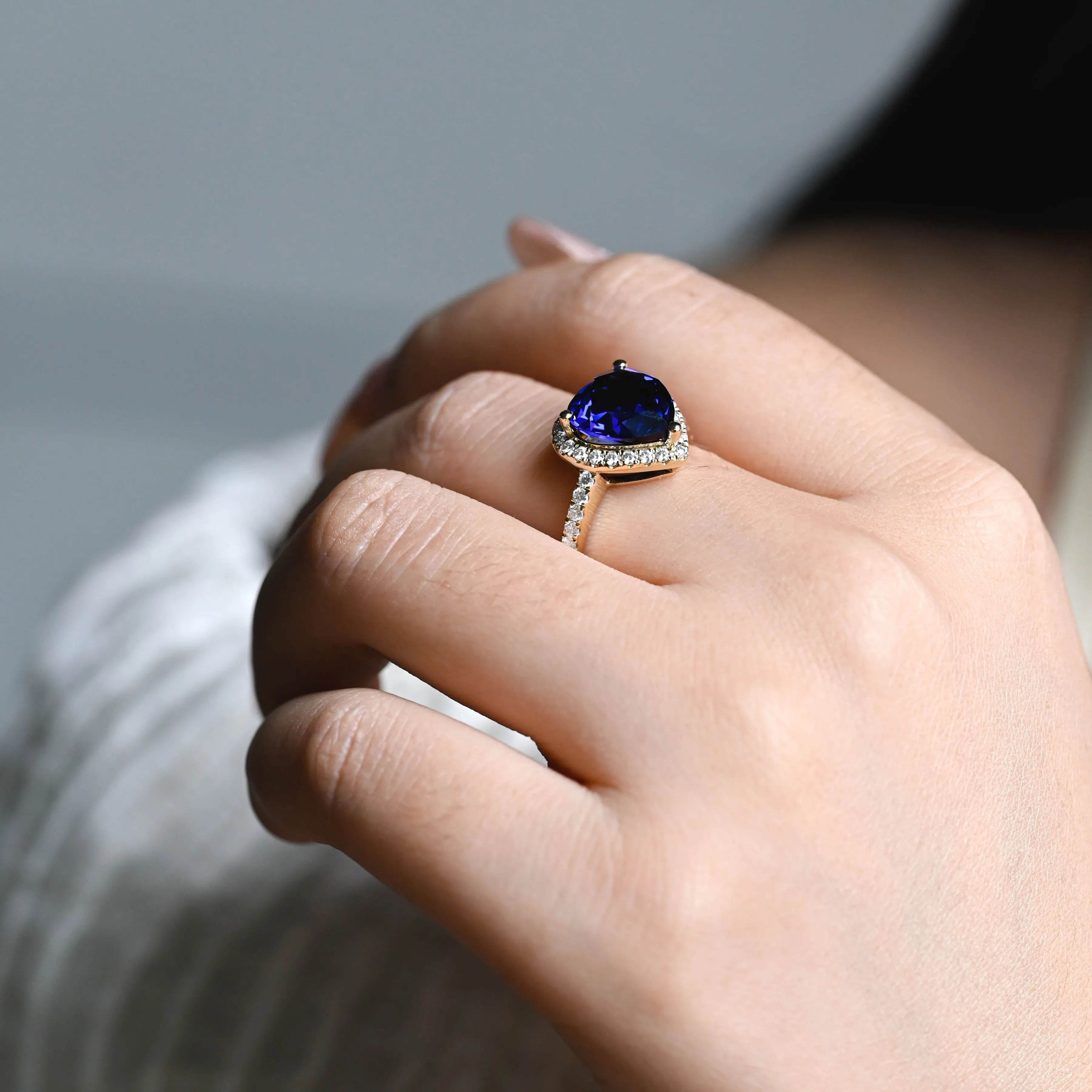 Solid Gold Halo Blue Heart Cut Lab-grown Sapphire Engagement Ring sold by Causyou product image thumbnail 3