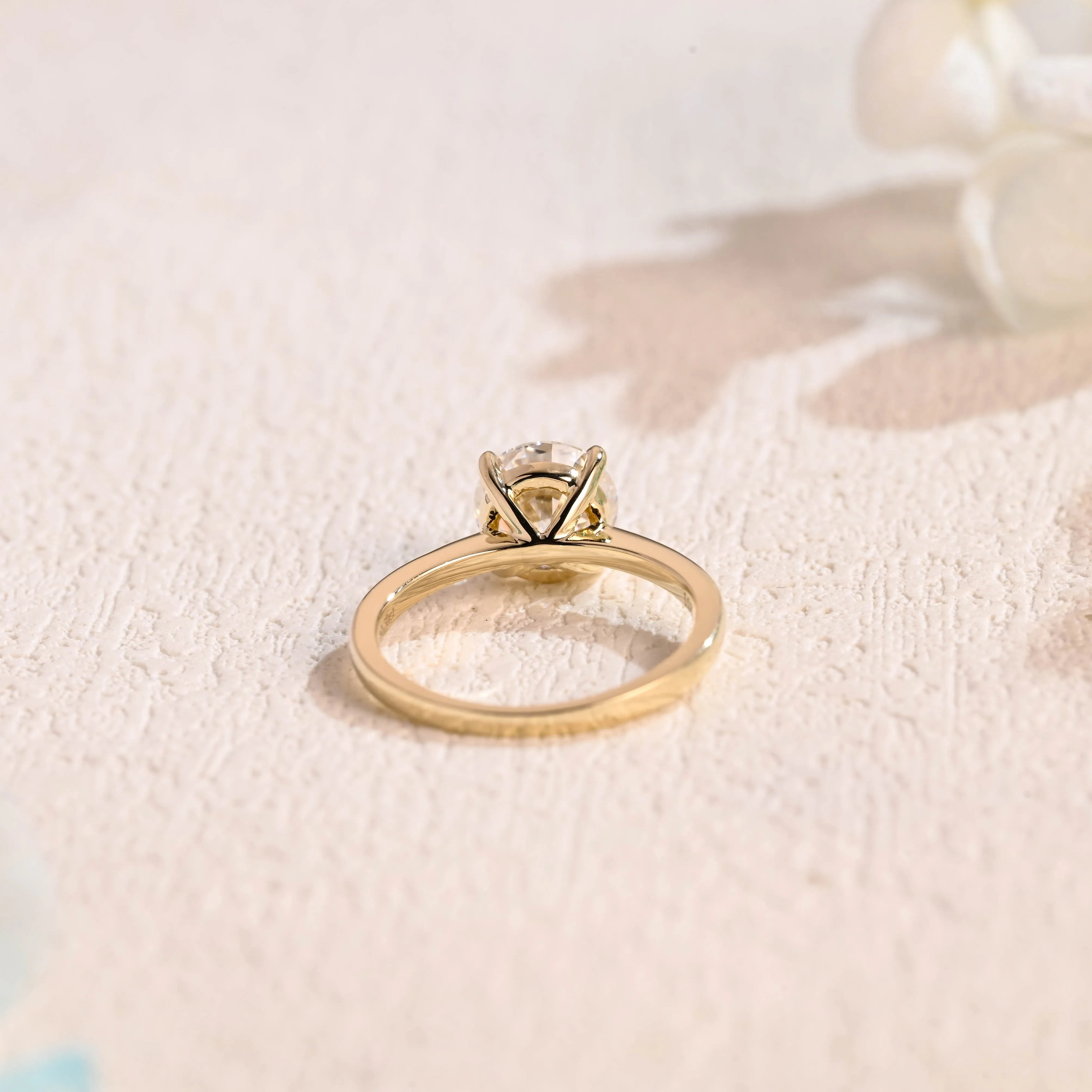 Solid Gold Knife Edge Solitaire Round Moissanite Engagement Ring sold by Causyou product image thumbnail 5
