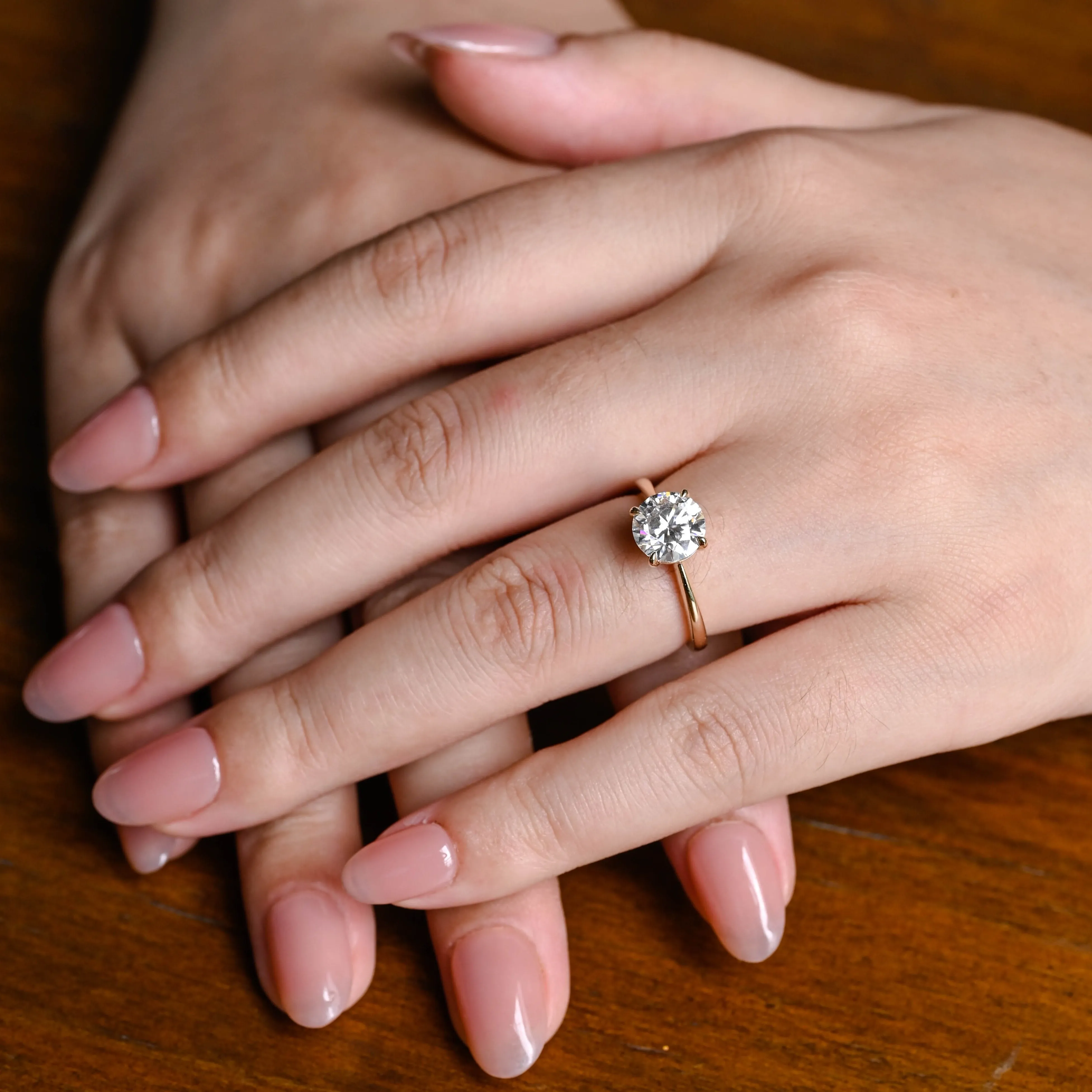 Solid Gold Knife Edge Solitaire Round Moissanite Engagement Ring sold by Causyou product image thumbnail 2