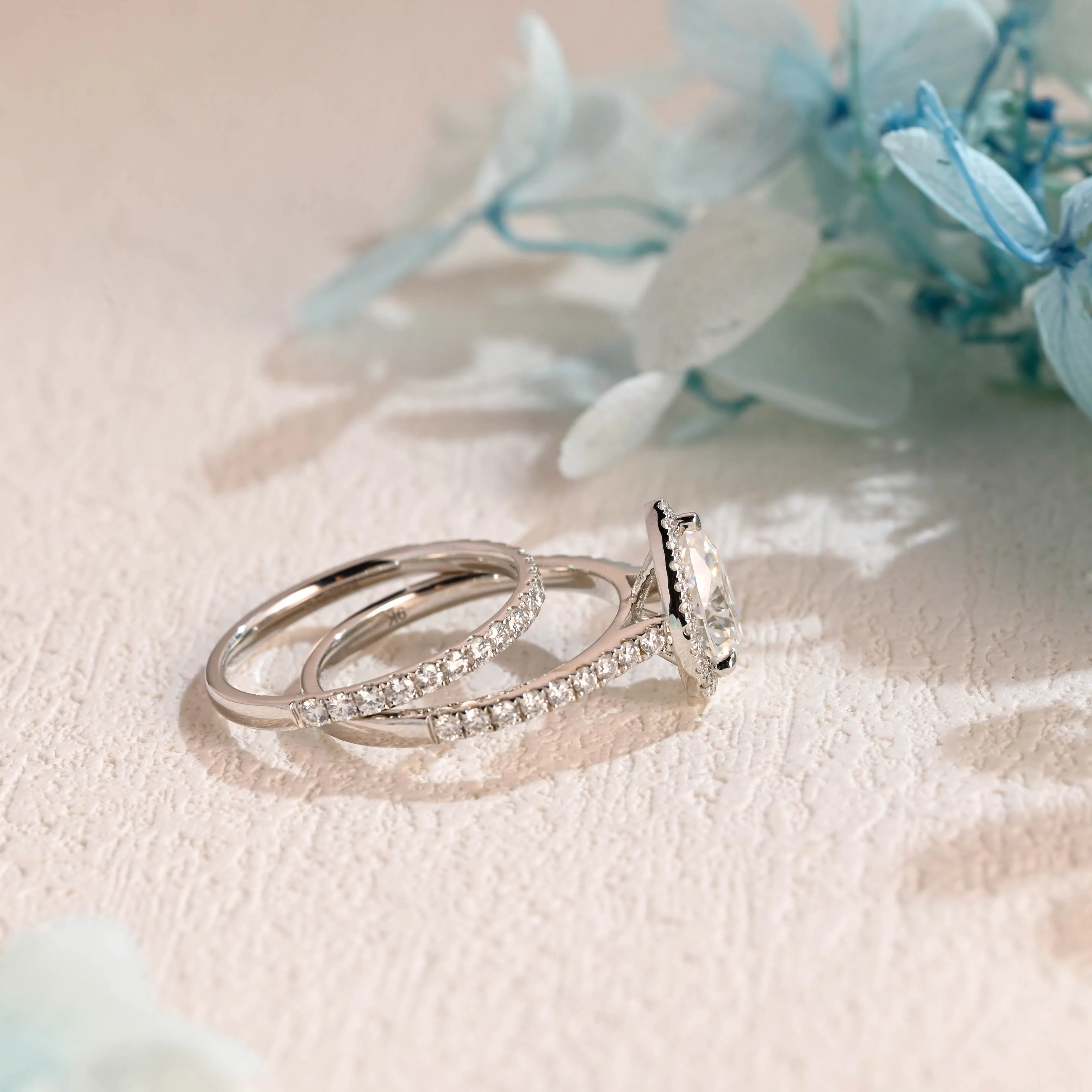 Solid Gold Halo Pear Cut Moissanite Engagement Ring and Wedding Ring Set sold by Causyou product image thumbnail 5