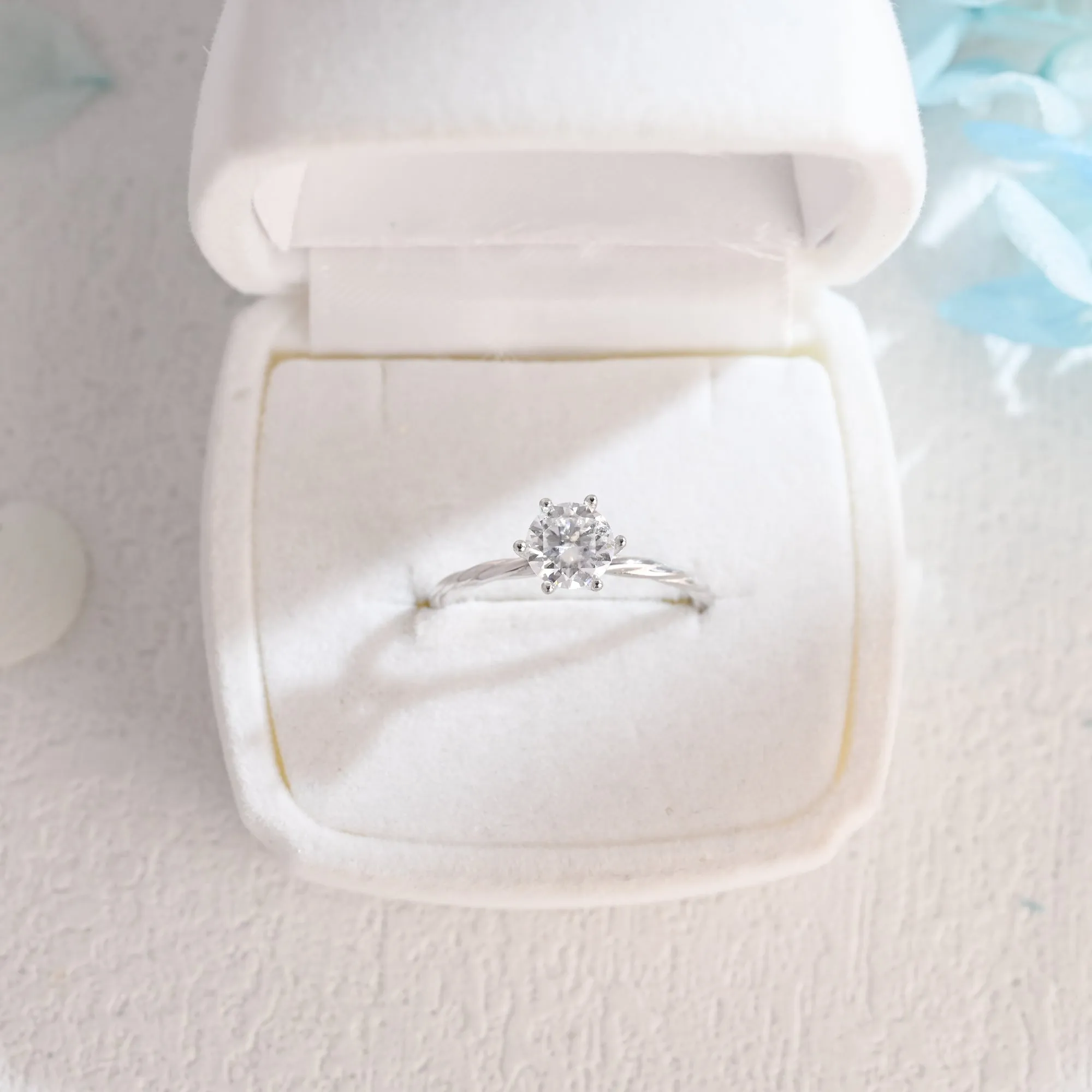 Solid Gold Solitaire Round Cut Moissanite Engagement Ring sold by Causyou product image thumbnail 5