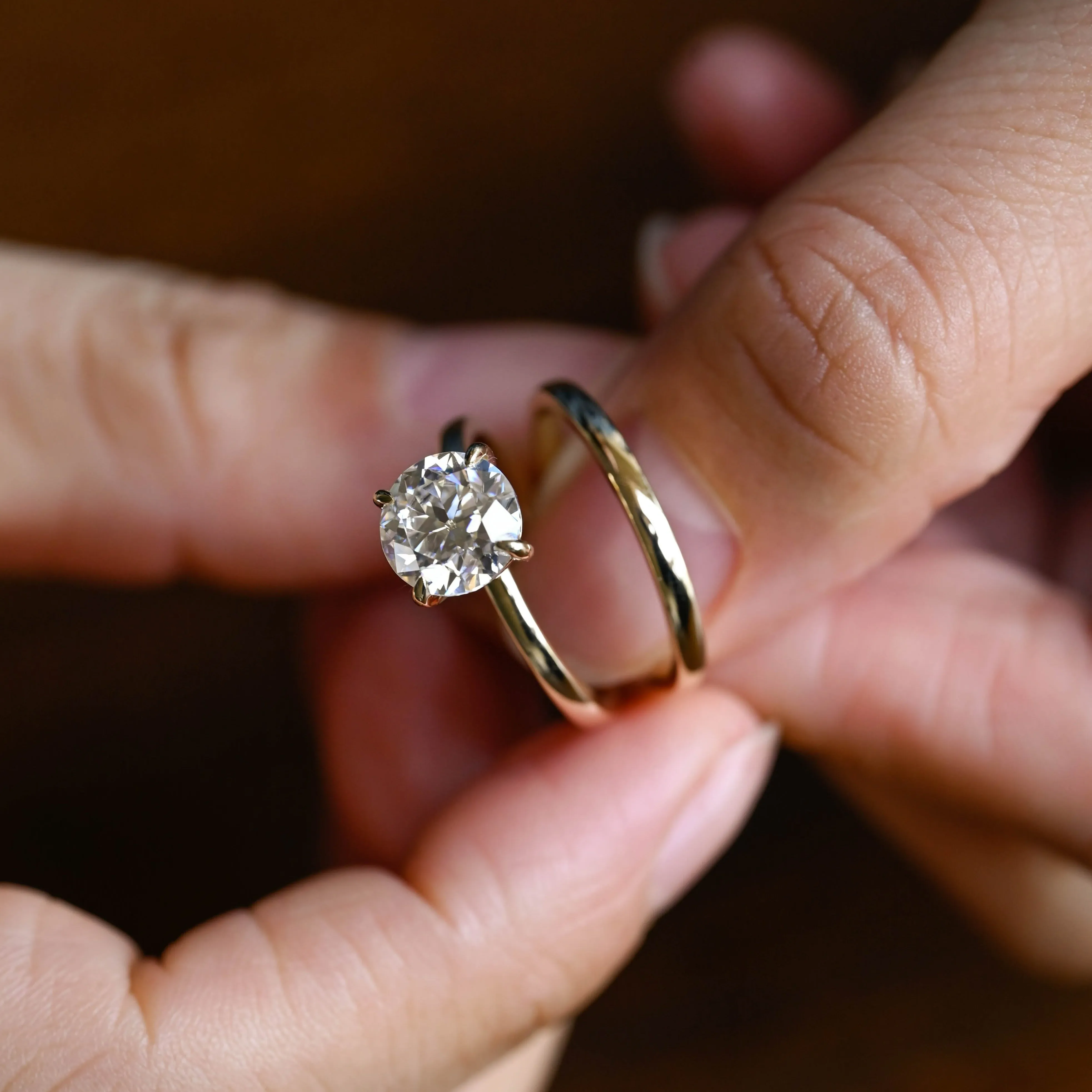 Solid Gold Solitaire Round Cut Moissanite Engagement Ring Set sold by Causyou product image thumbnail 4