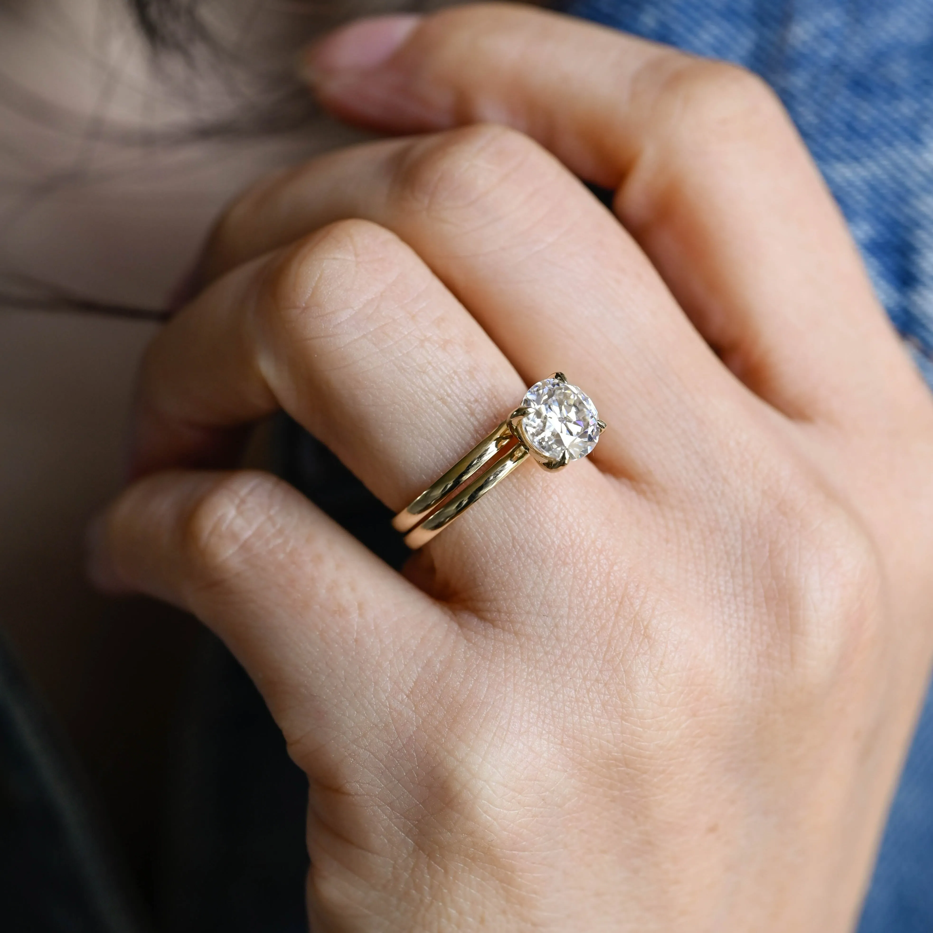 Solid Gold Solitaire Round Cut Moissanite Engagement Ring Set sold by Causyou product image thumbnail 3