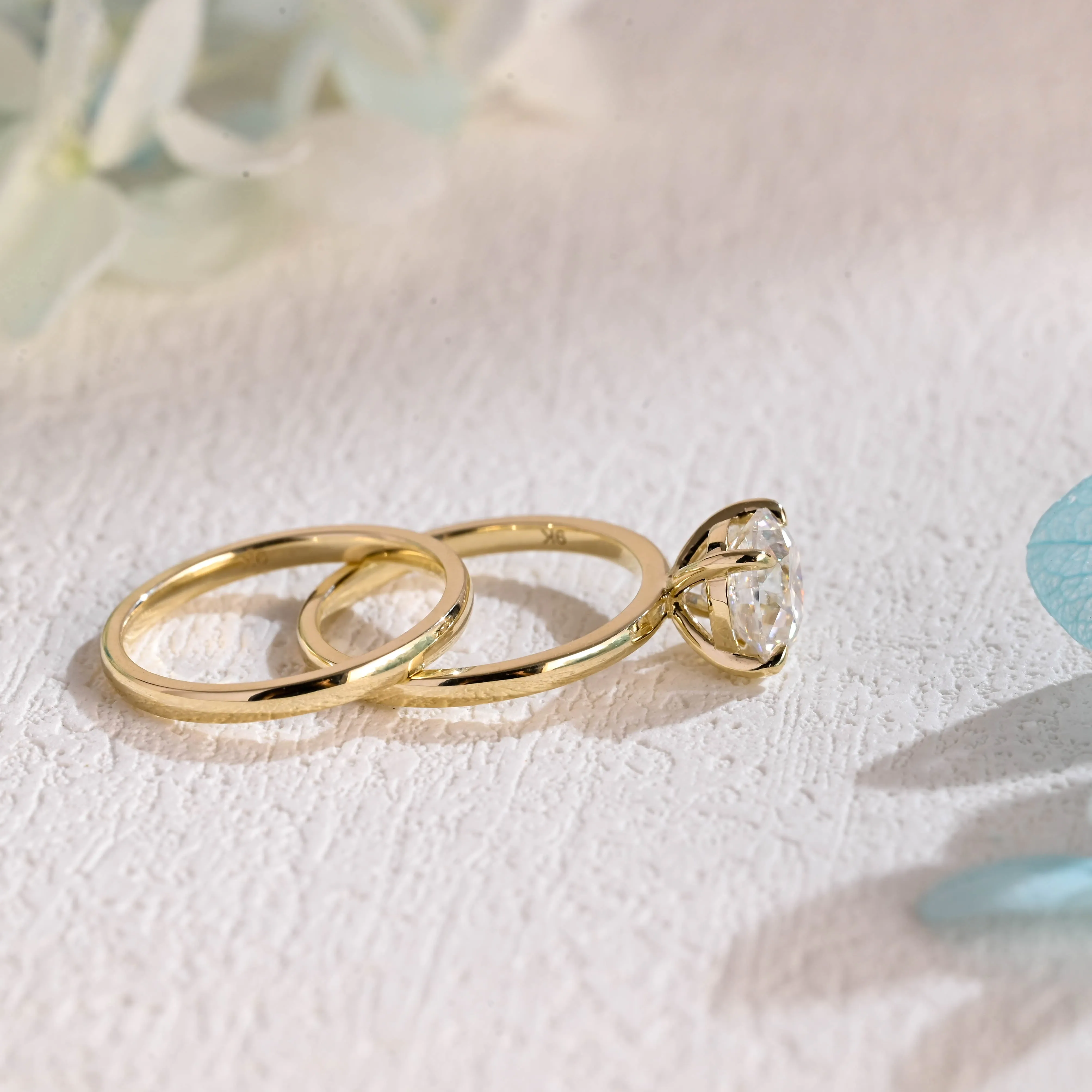 Solid Gold Solitaire Round Cut Moissanite Engagement Ring Set sold by Causyou product image thumbnail 5