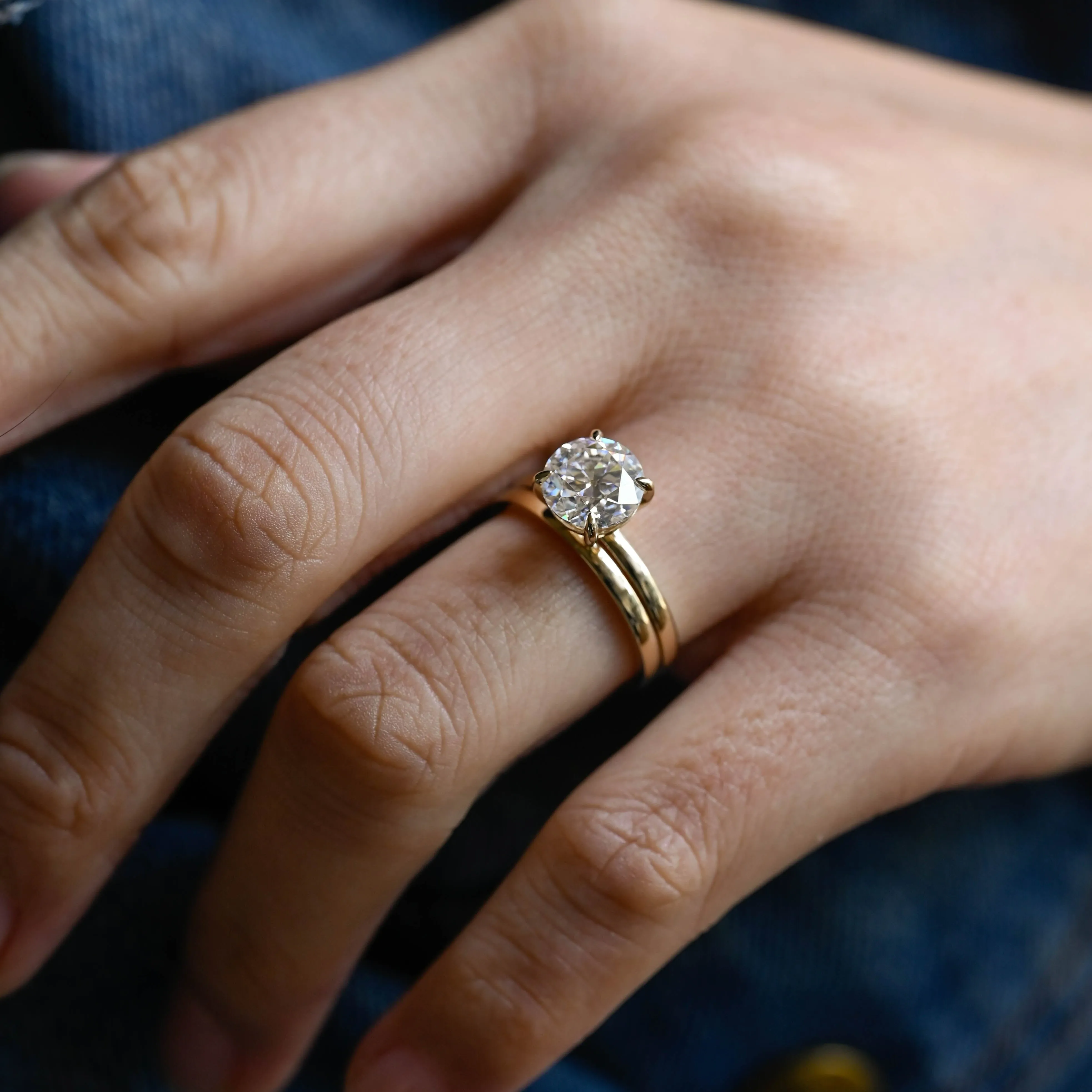 Solid Gold Solitaire Round Cut Moissanite Engagement Ring Set sold by Causyou product image thumbnail 2