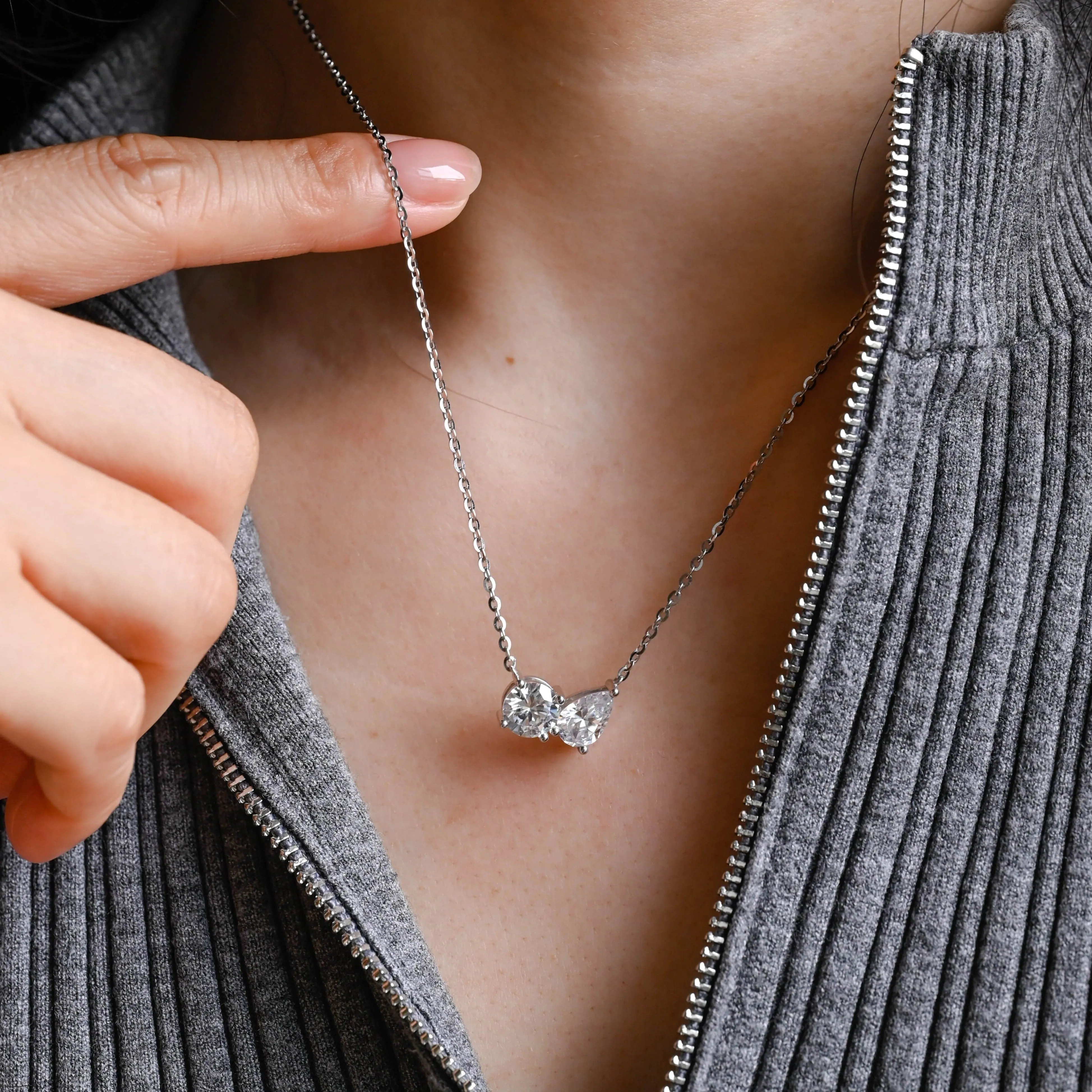 Solid Gold Toi Et Moi Pear Cut & Round Cut Moissanite Pendant sold by Causyou product image thumbnail 3