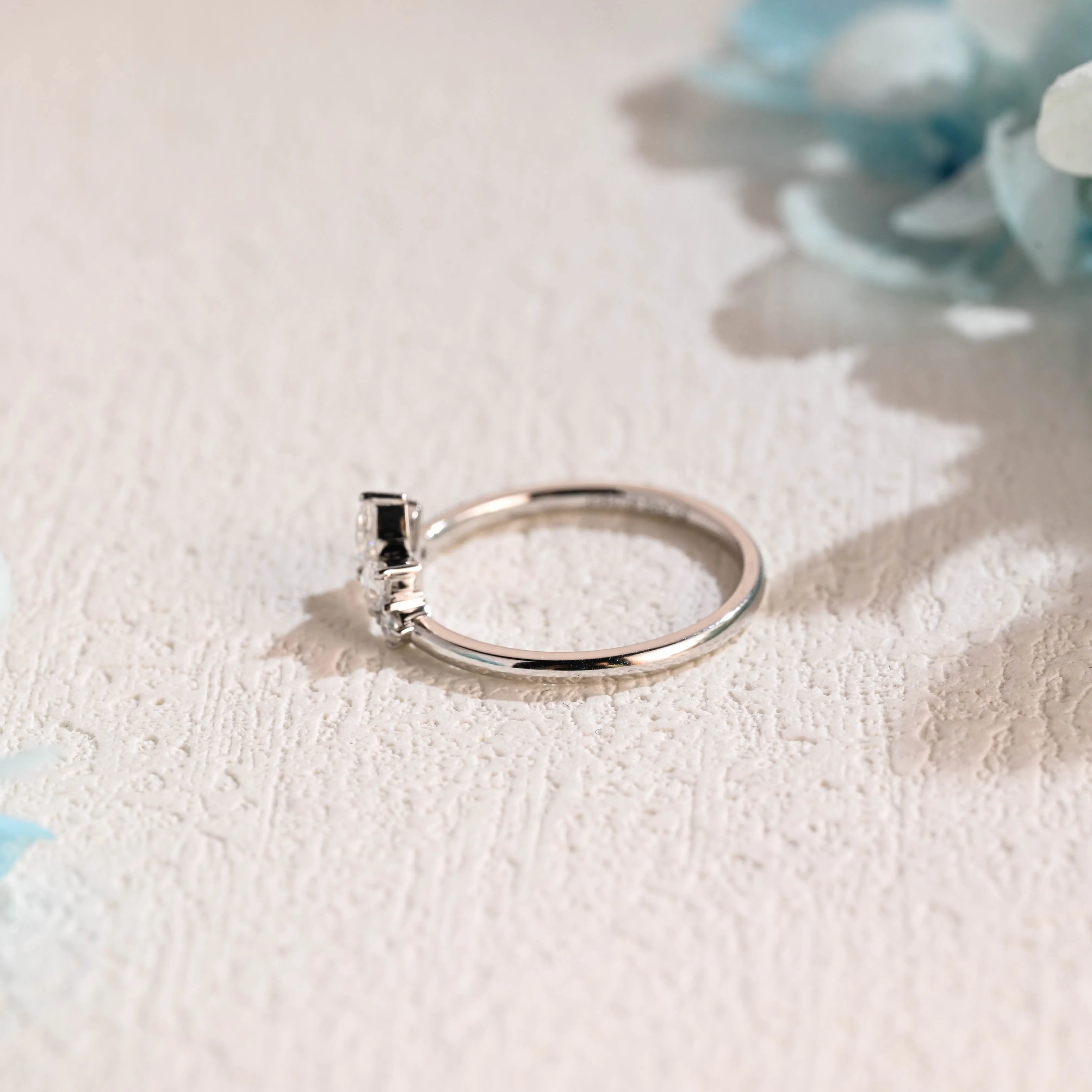 Solid Gold Curved Moissanite Wedding Band sold by Causyou product image thumbnail 5