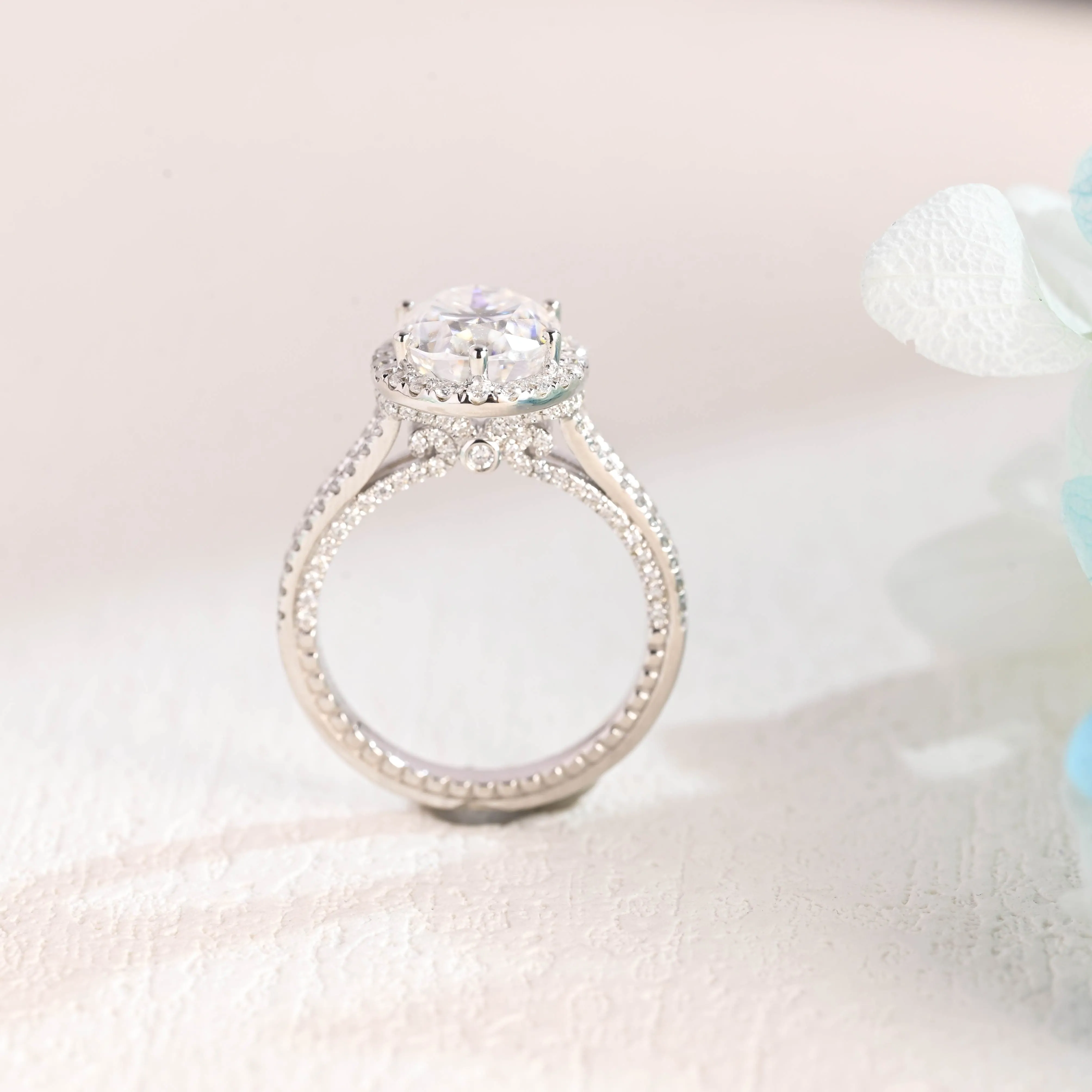 Solid Gold Split Shank Halo Oval Cut Moissanite Engagement Ring sold by Causyou product image thumbnail 5