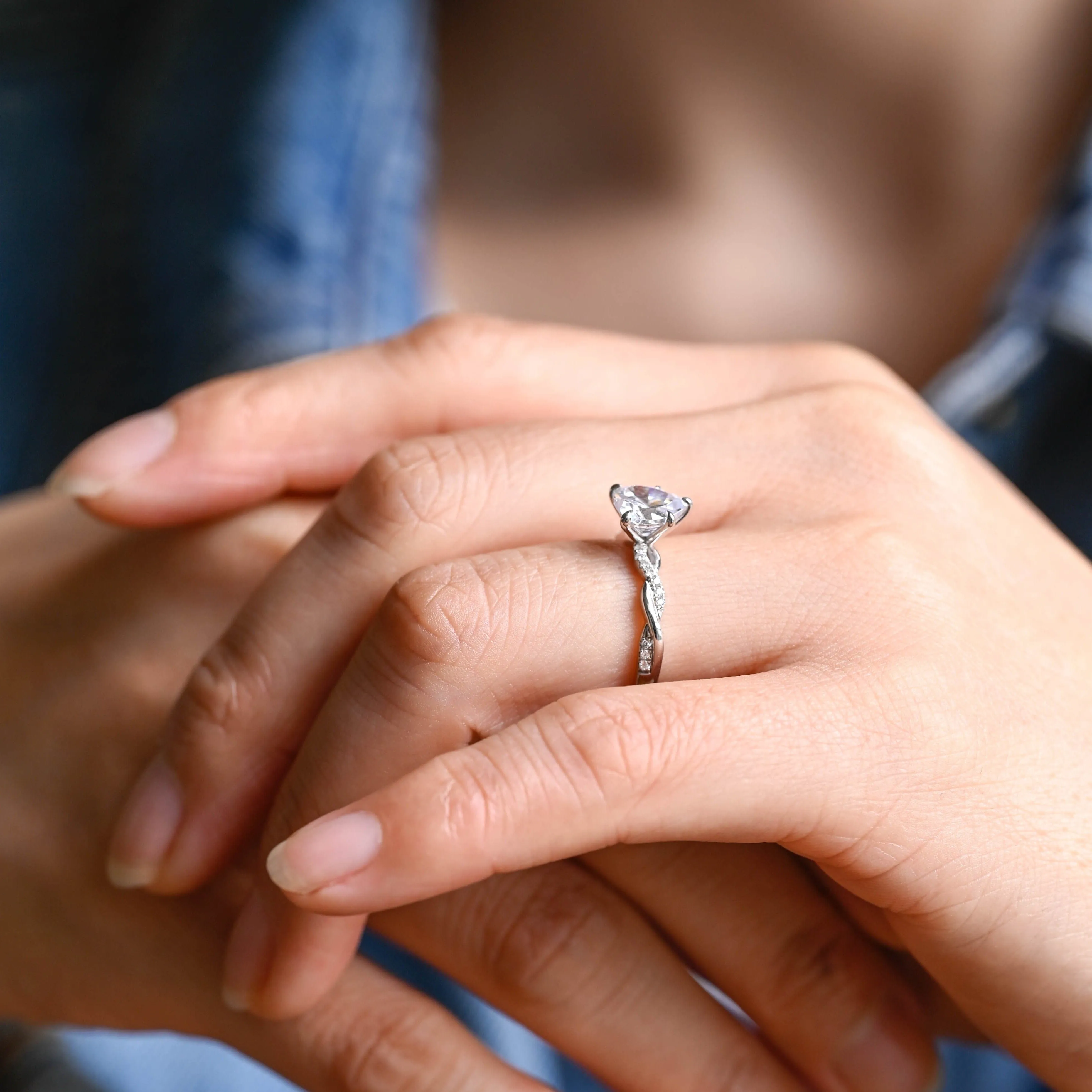 Solid Gold Twisted Band Heart Cut Moissanite Engagement Ring sold by Causyou product image thumbnail 3