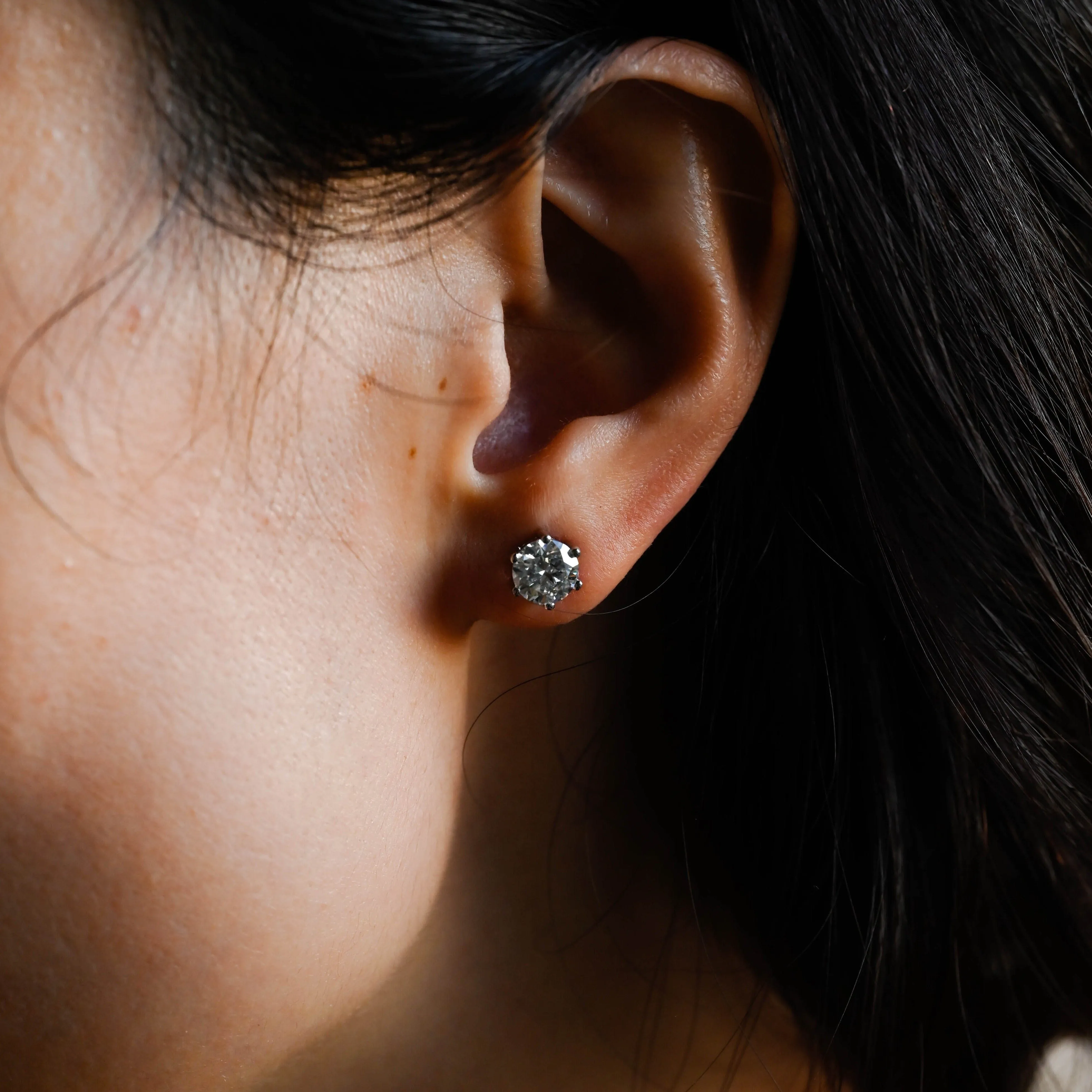 Solid Gold Round Cut Moissanite Earrings Studs sold by Causyou product image thumbnail 4