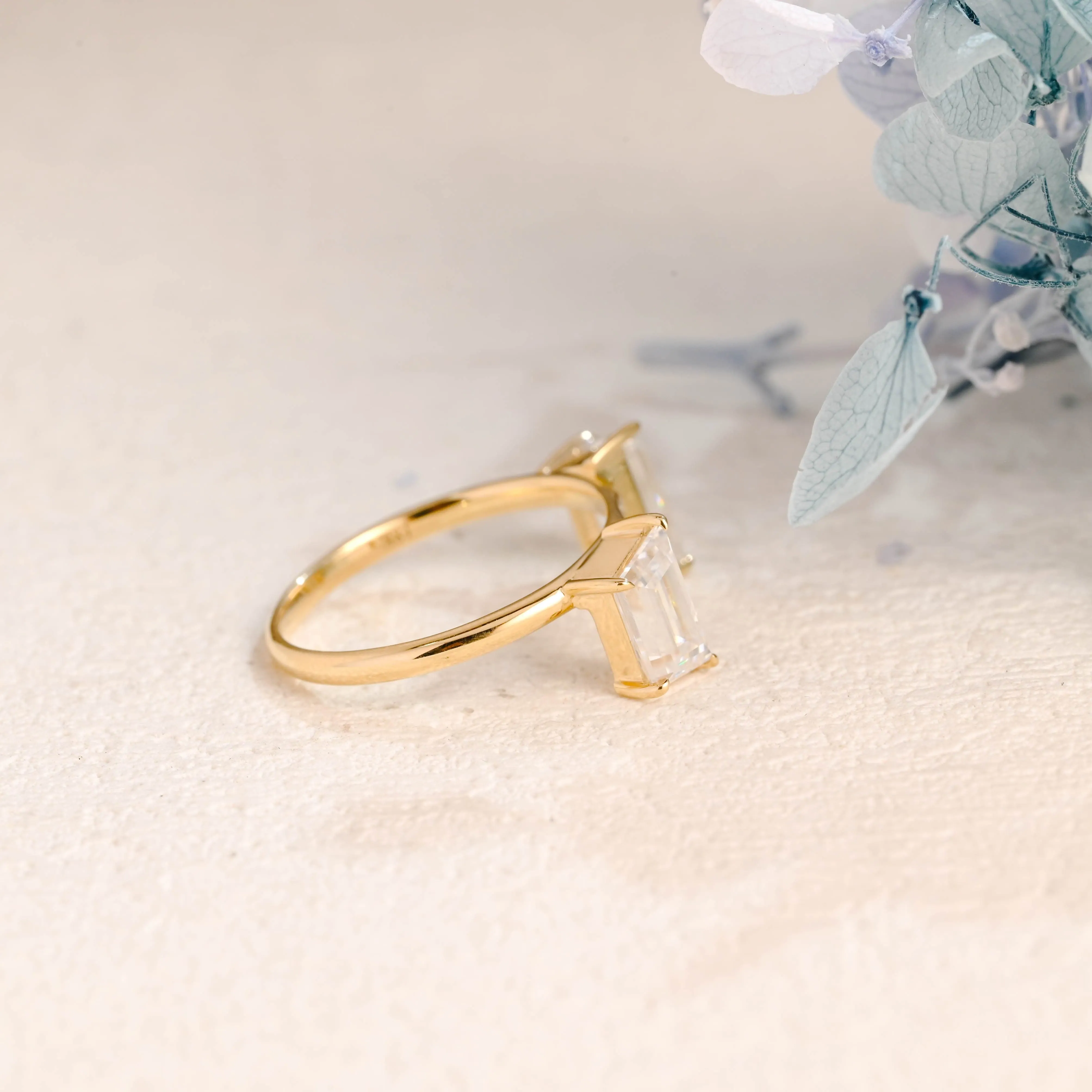 Solid Gold Open Trapezoid Cut Moissanite Notched Wedding Band sold by Causyou product image thumbnail 2