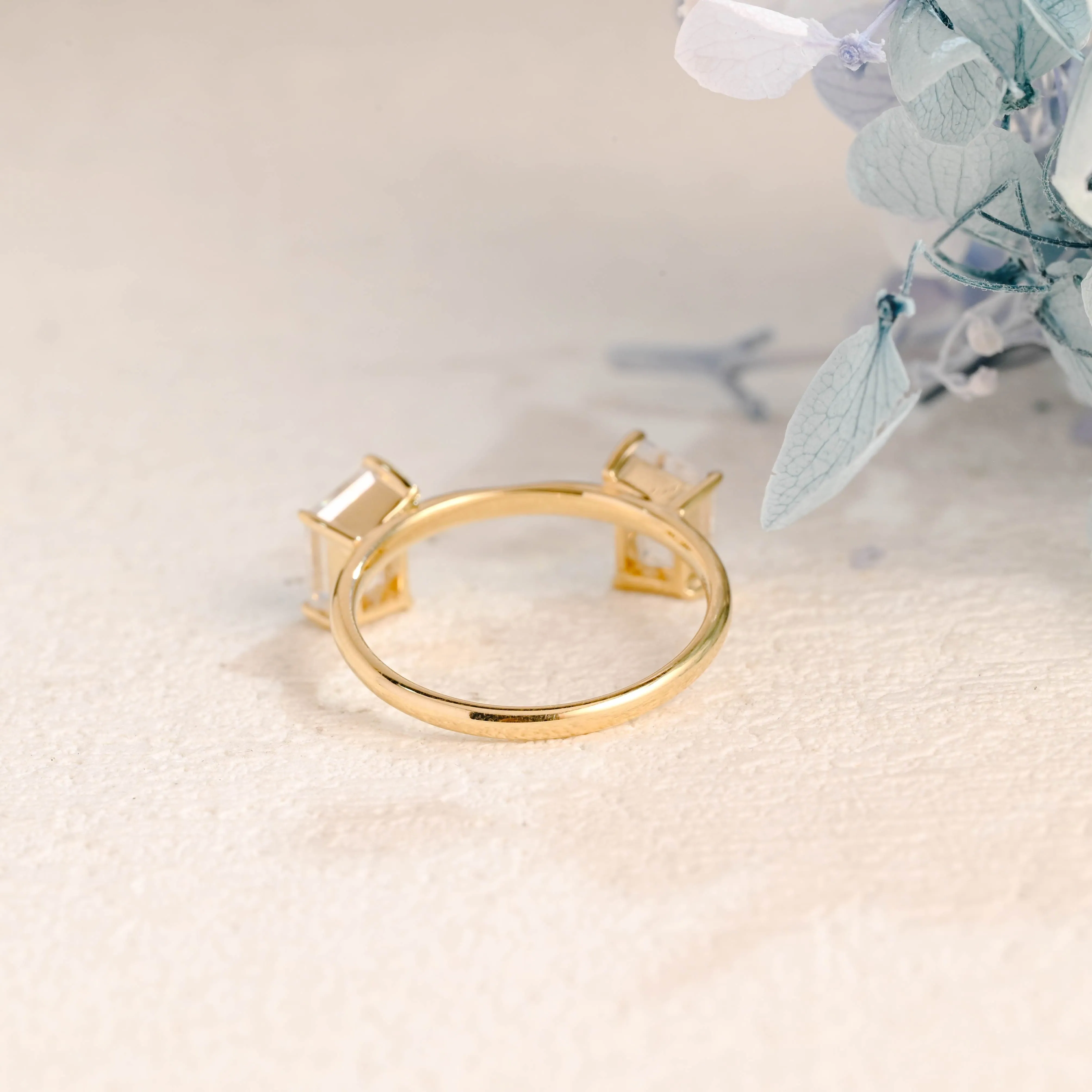 Solid Gold Open Trapezoid Cut Moissanite Notched Wedding Band sold by Causyou product image thumbnail 3