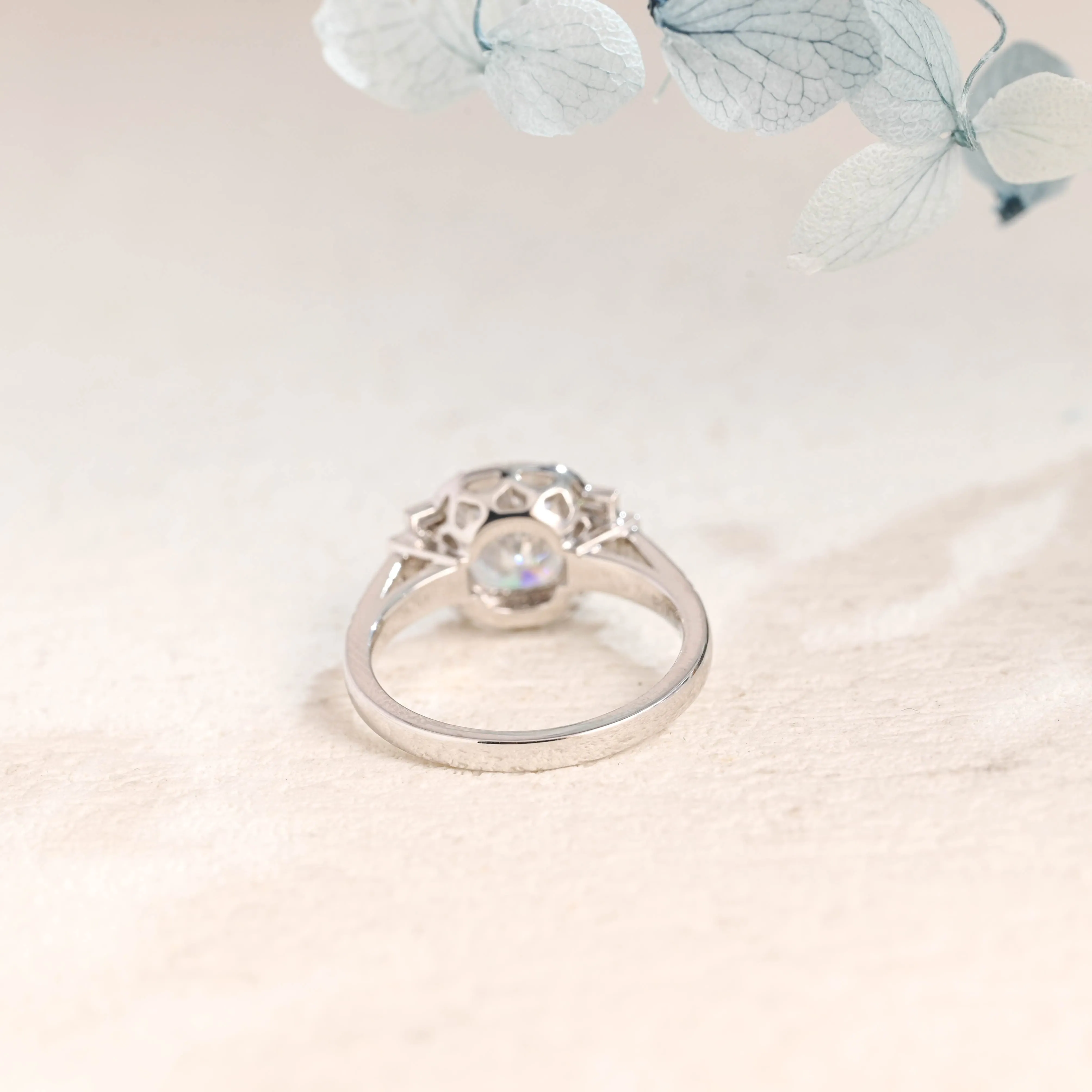 Solid Gold Oval Cut Moissanite Engagement Ring sold by Causyou product image thumbnail 5
