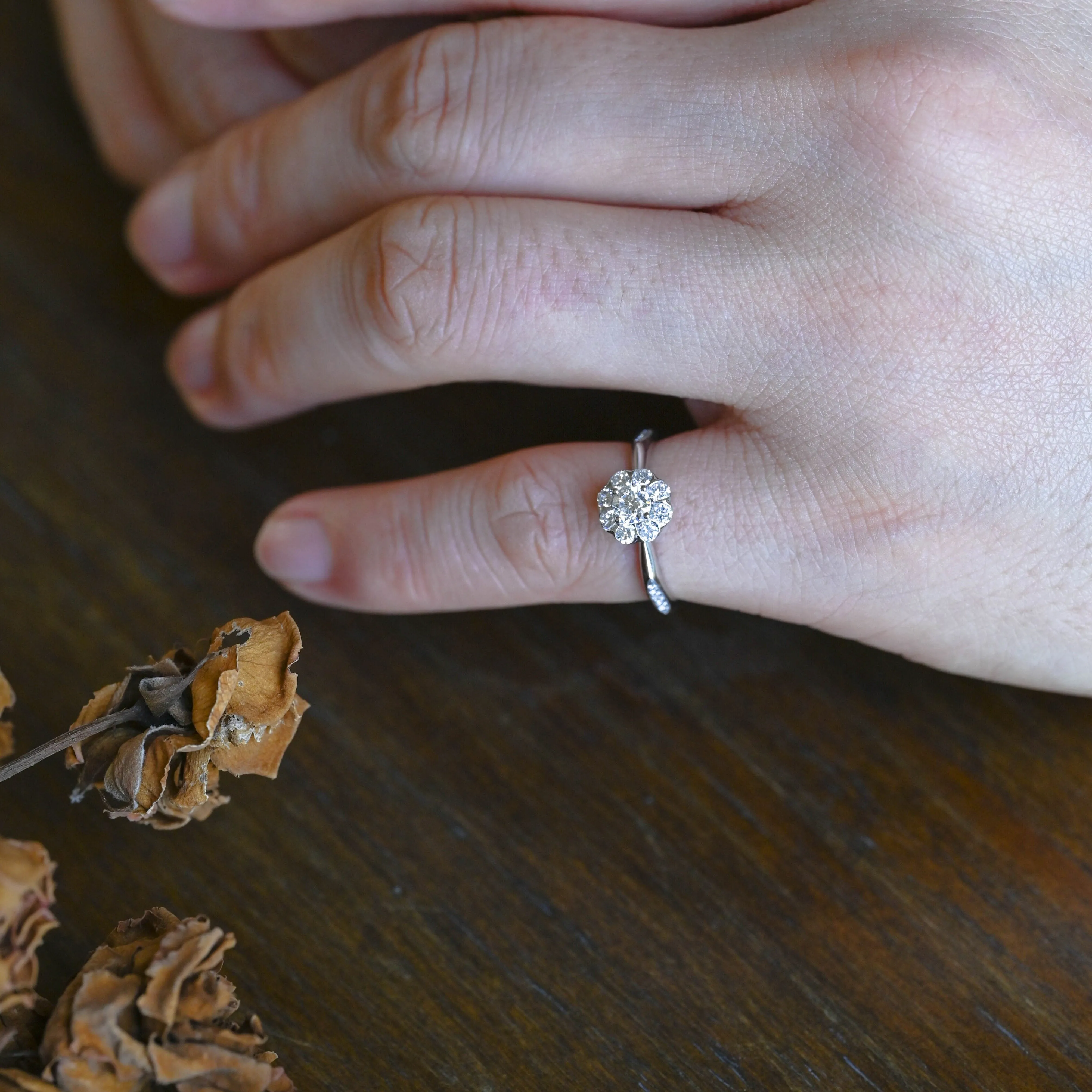 Solid Gold Cluster Round Cut Moissanite Engagement Ring sold by Causyou product image thumbnail 3